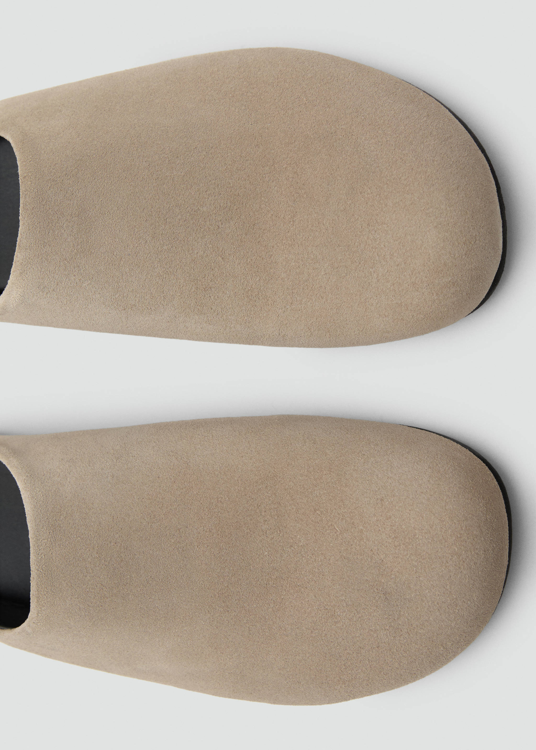 Saboți din piele întoarsă - Detaliu al articolului 2