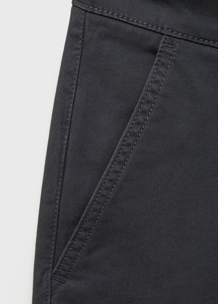 Stretchy chinos — Charcoal