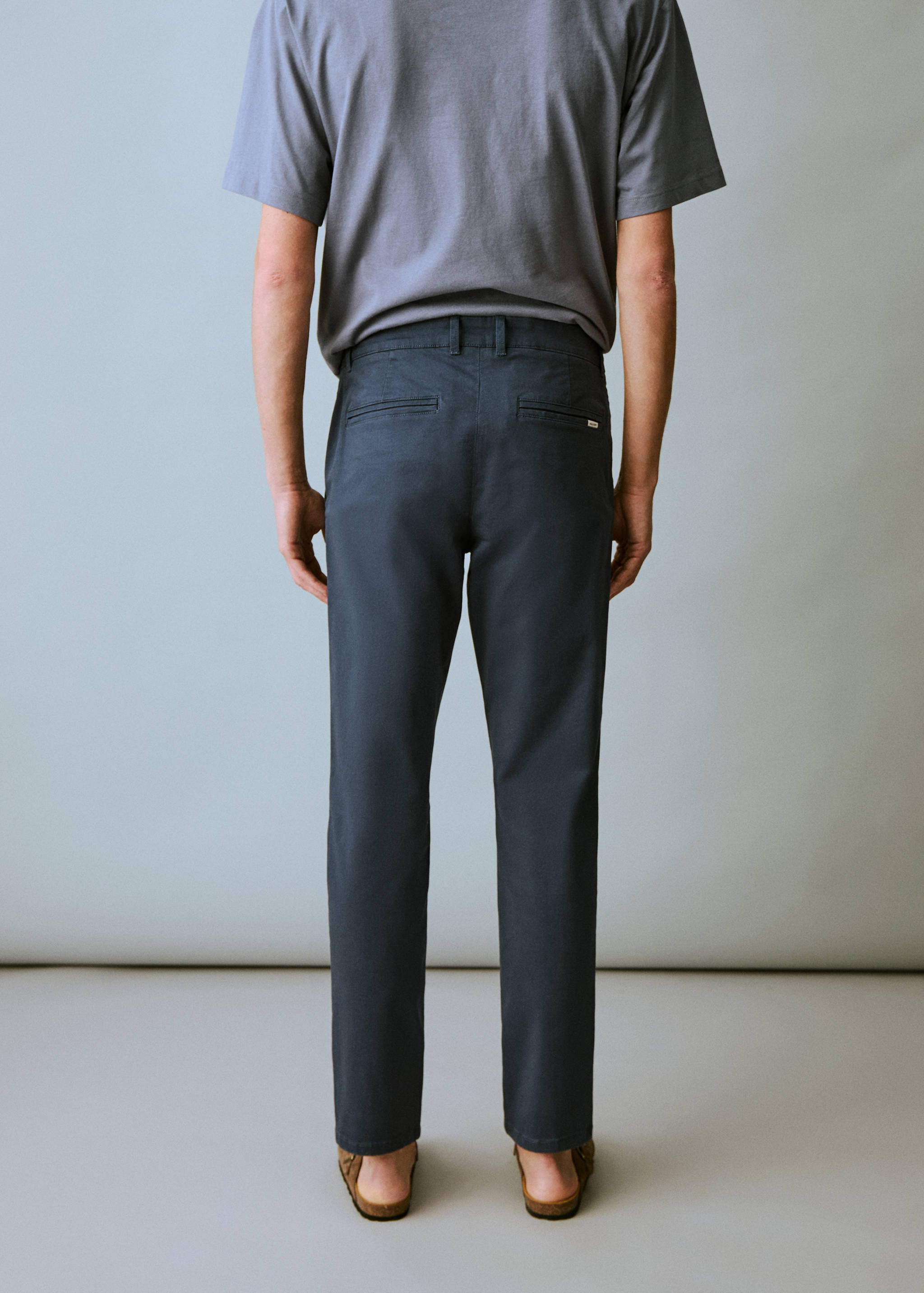 Pantalón chino elástico - Reverso del artículo