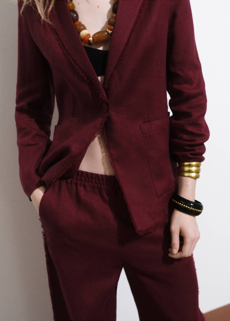 Linen suit jacket with frayed ends — Wine