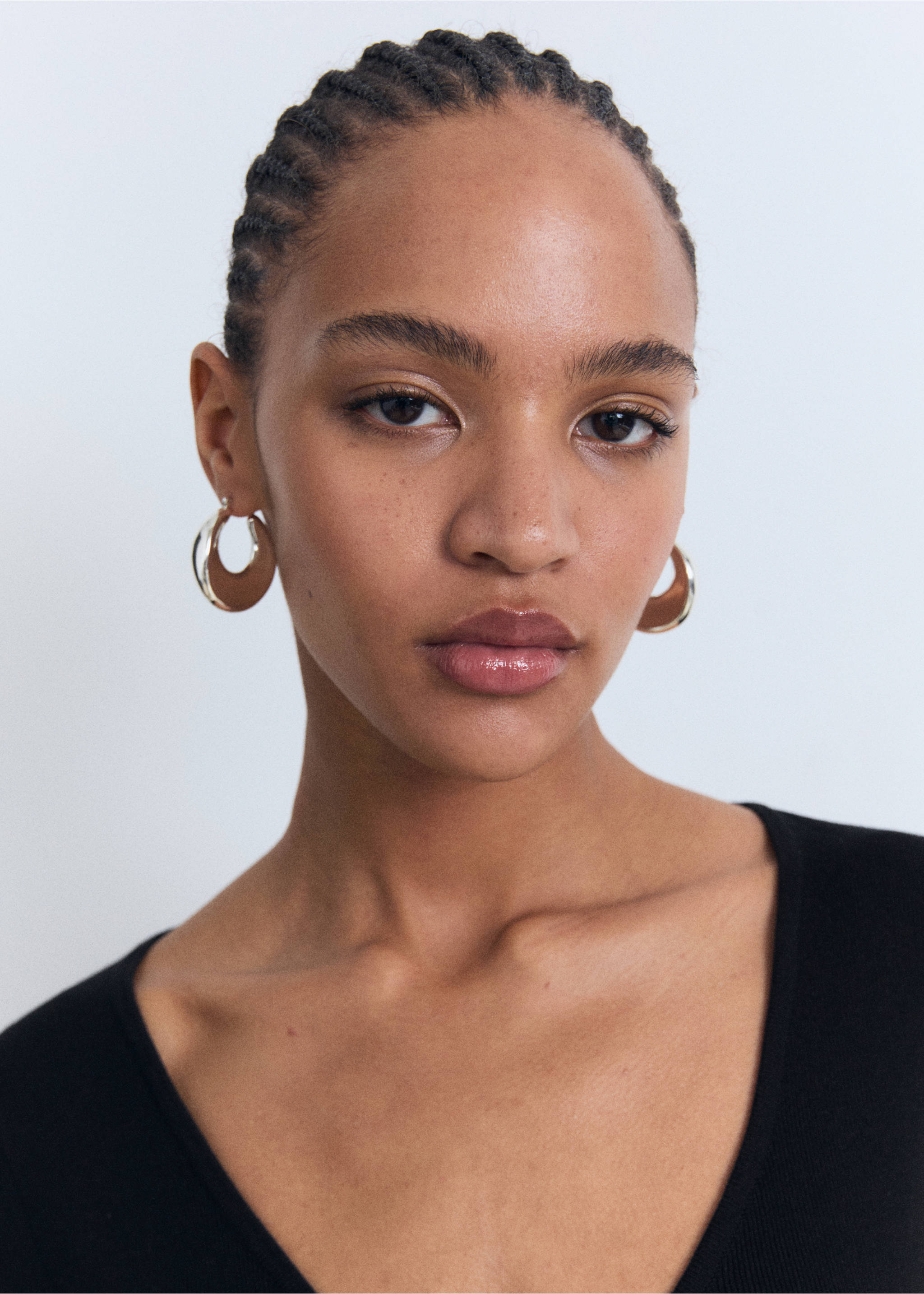 Knitted dress with bow neckline - Details of the article 1, Black. Ref: 17061217-00.