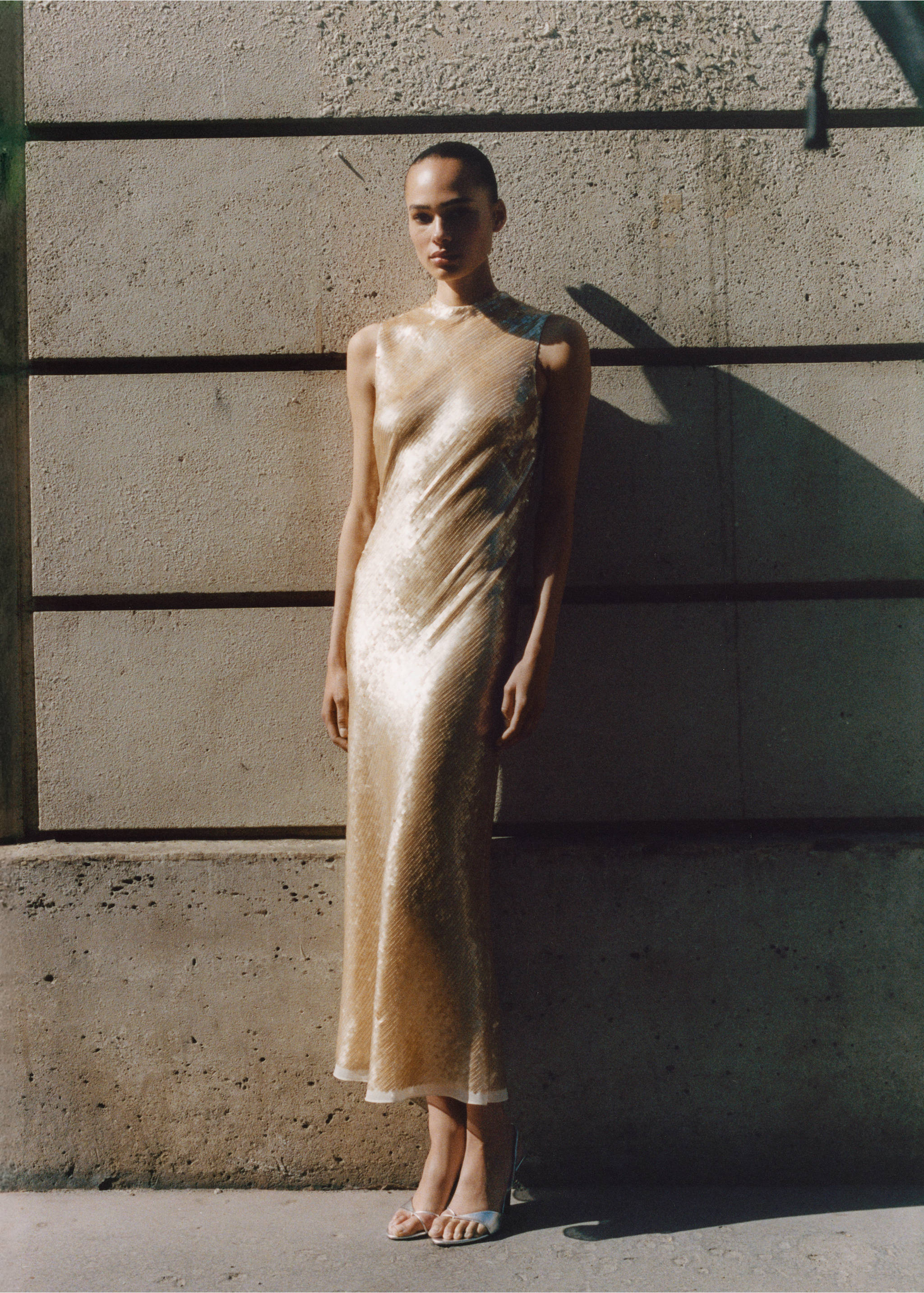 Vestido lentejuelas escote espalda - Plano general, Amarillo pastel. Ref: 17061230-00.