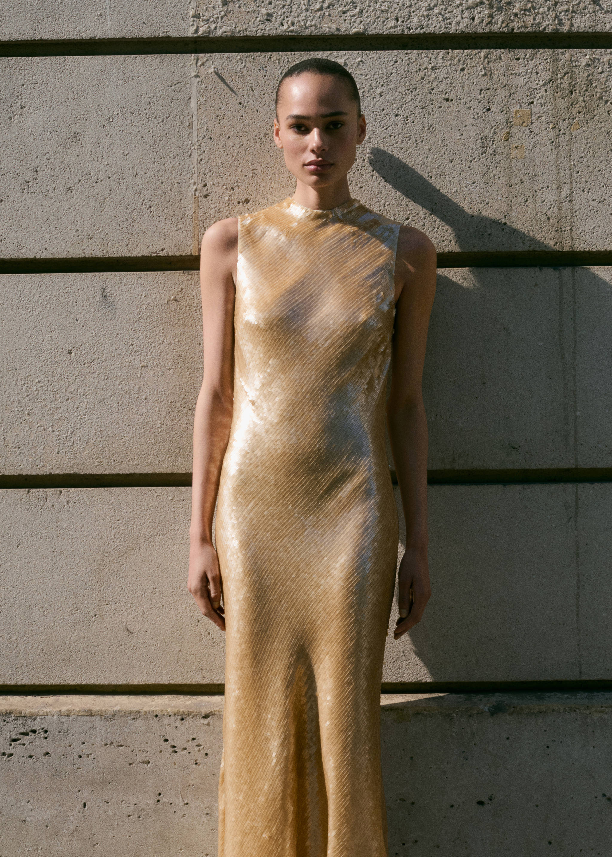 Jurk met pailletten en rugdecolleté - Middenvlak