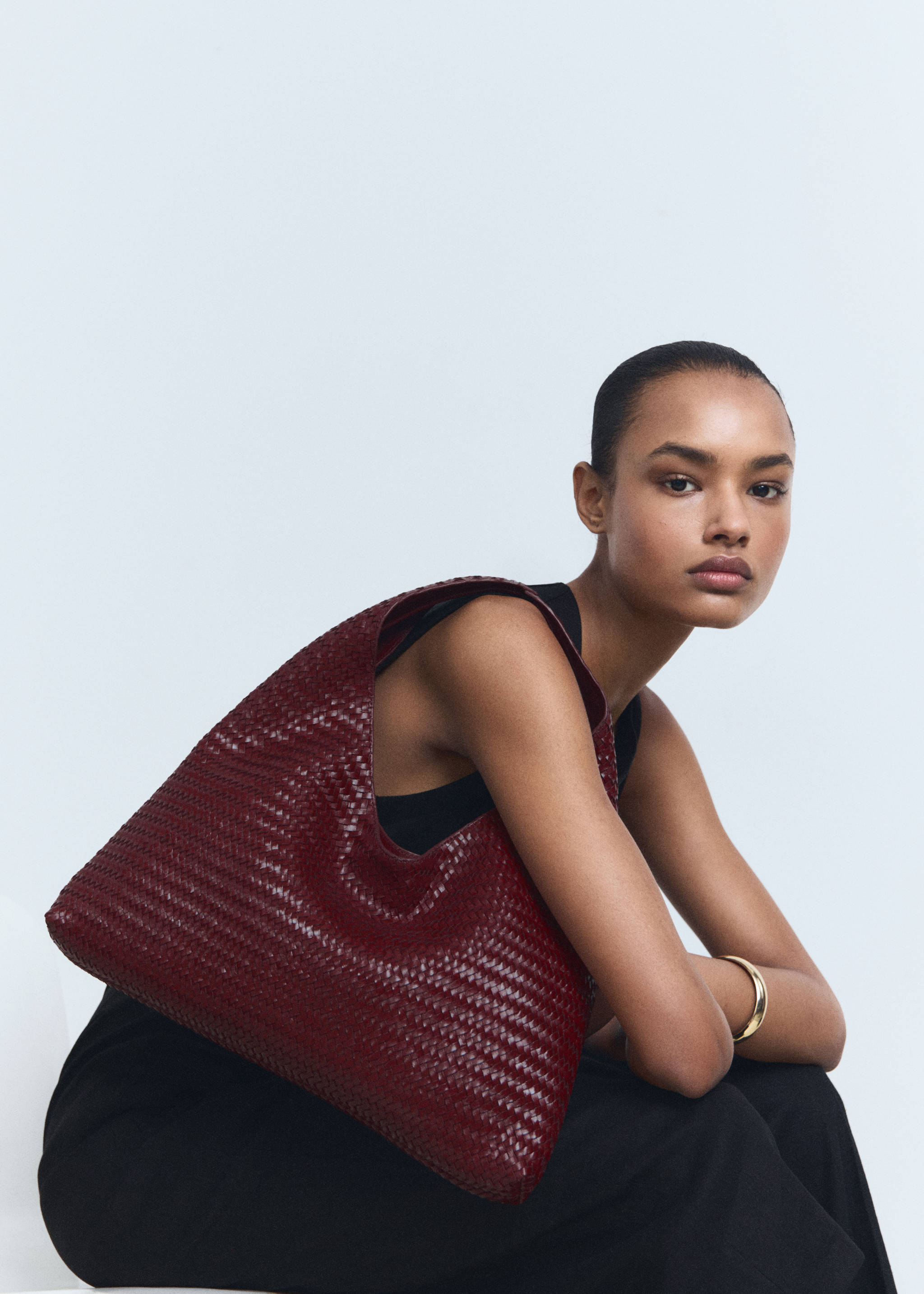 Μεσαία τσάντα ώμου δέρμα πλεγμένο - Γενικό πλάνο