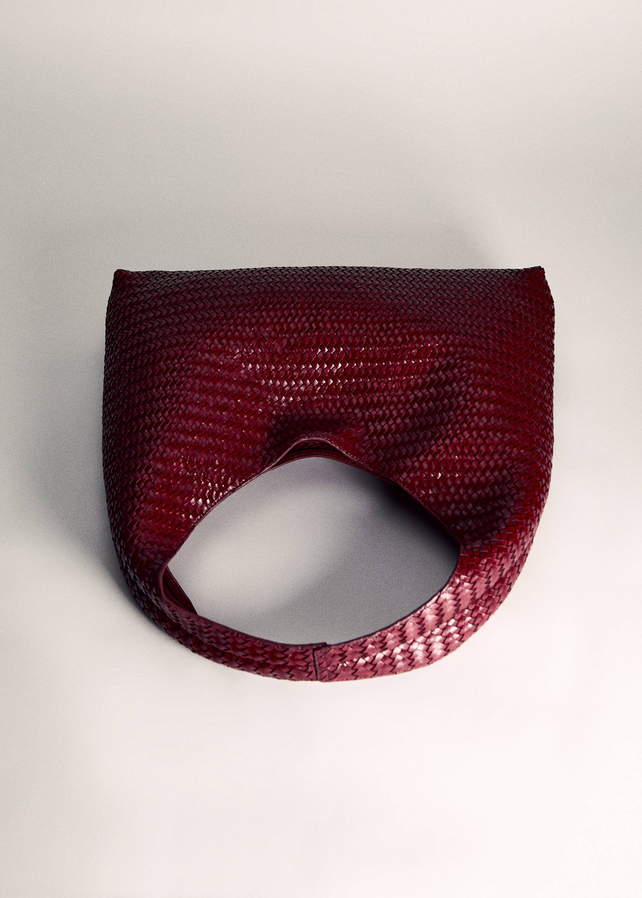 Μεσαία τσάντα ώμου δέρμα πλεγμένο - Λεπτομέρεια του προϊόντος 5