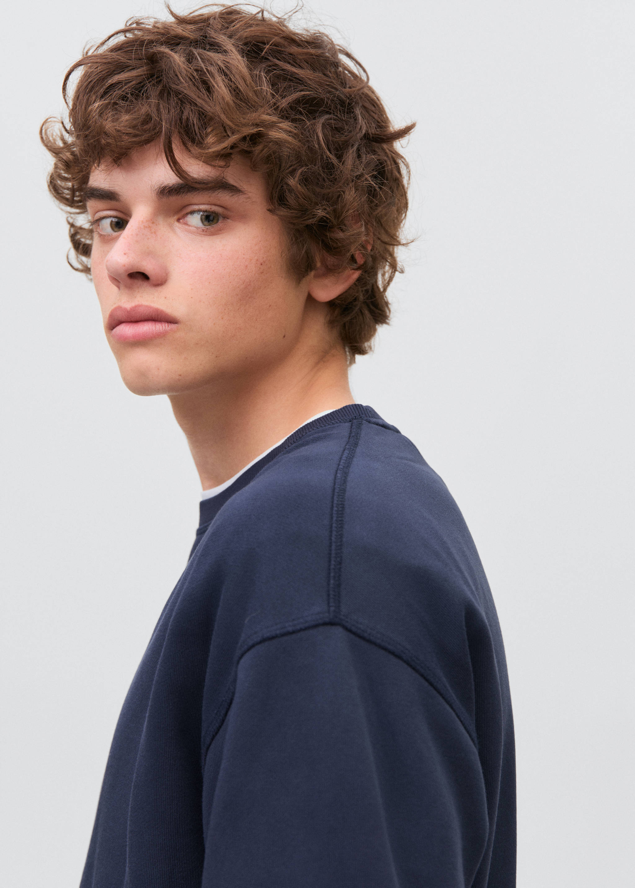 Базовый свитшот из хлопка - Деталь изделия 1