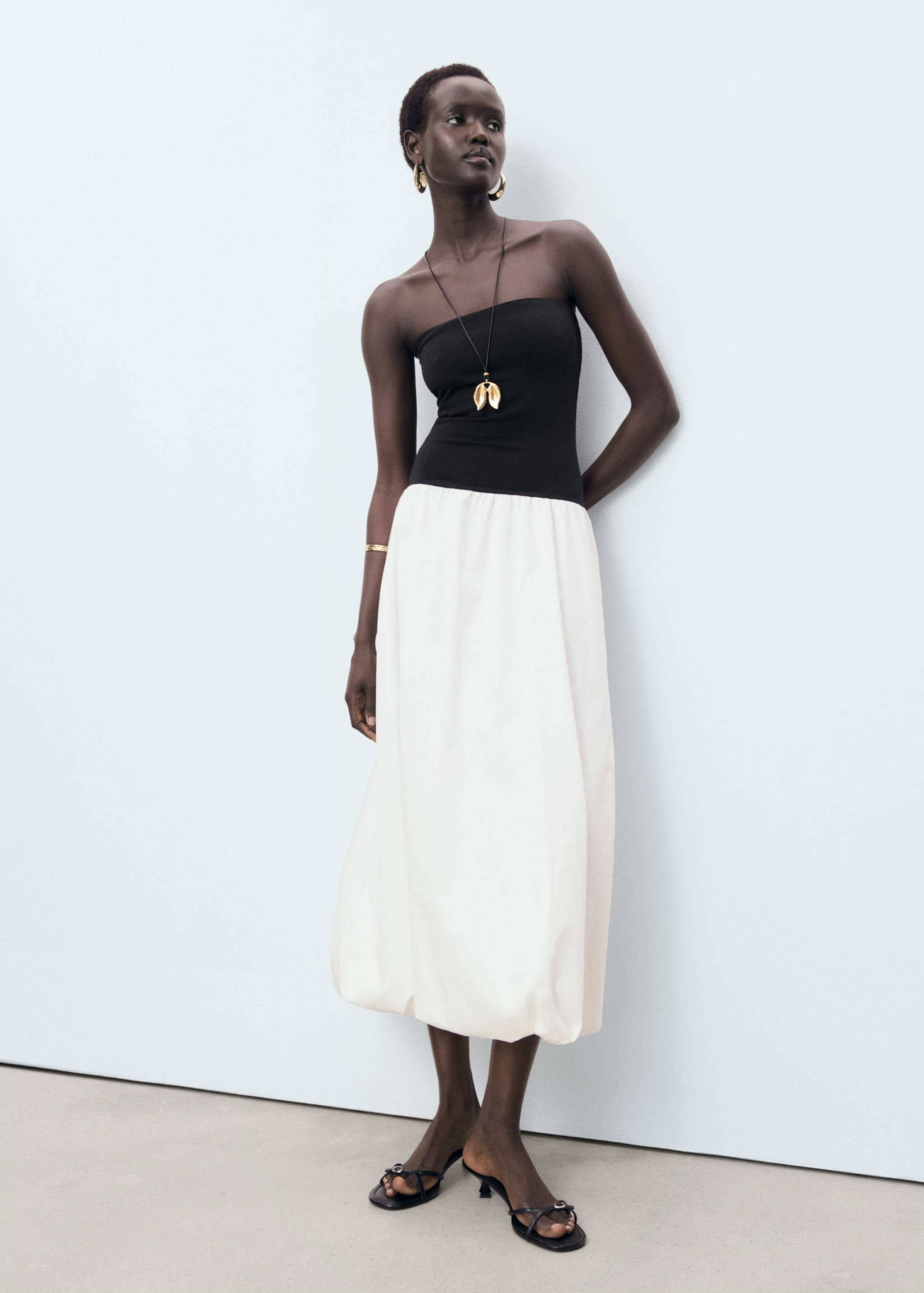 Vestido tejido combinado globo - Plano general