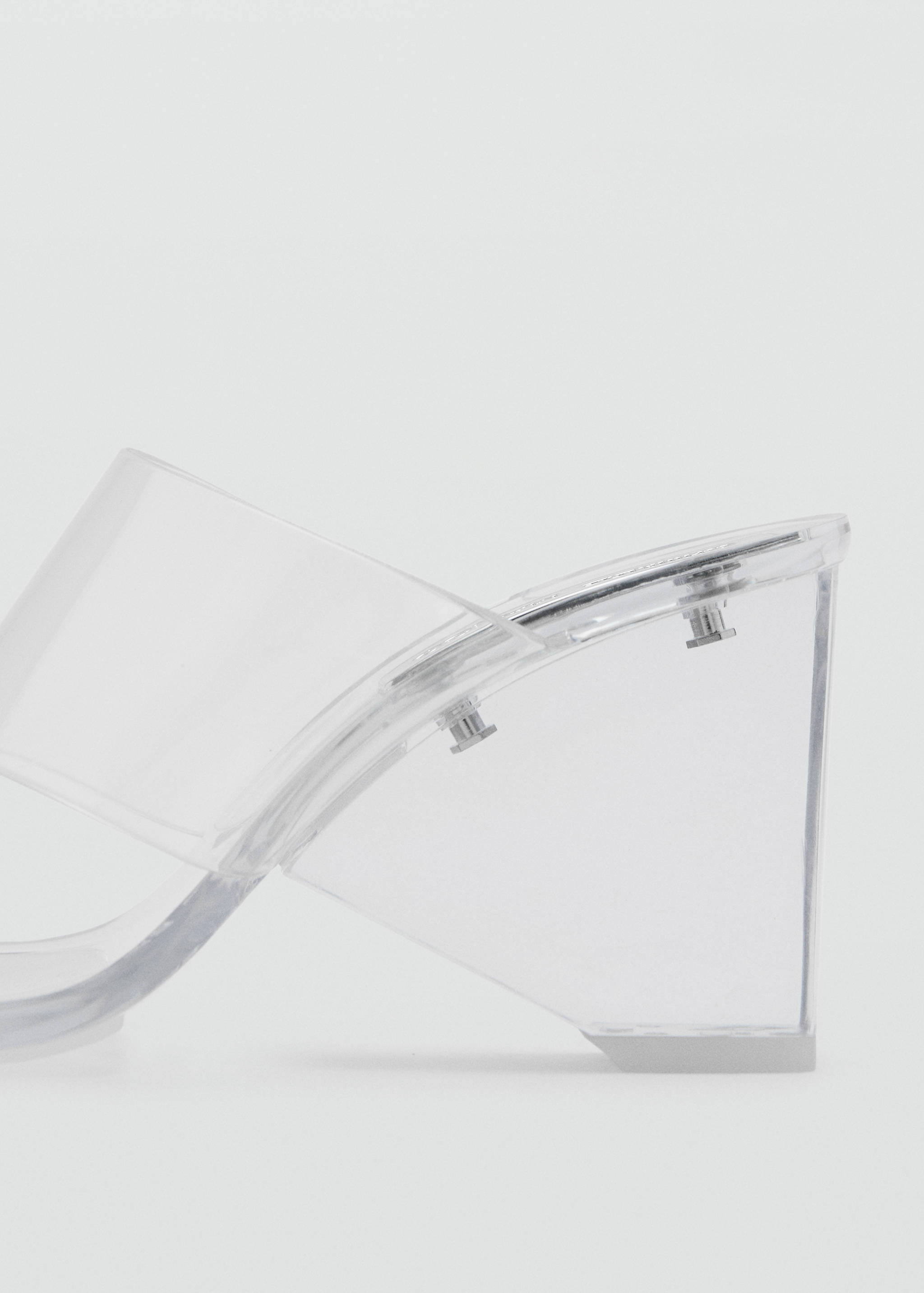 Sandales semi-transparentes en vinyle à talons compensés - Détail de l'article 1