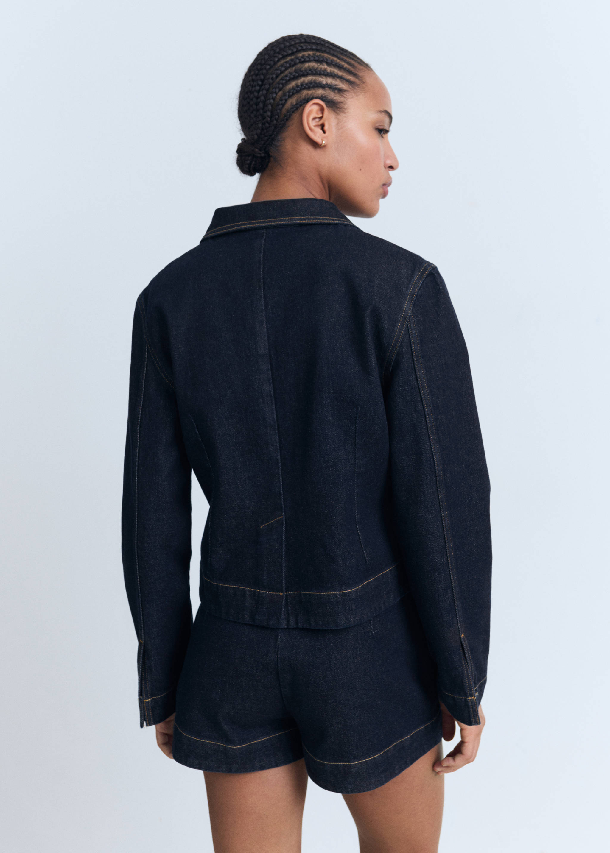 Veste jean cintrée à poches - Verso de l’article