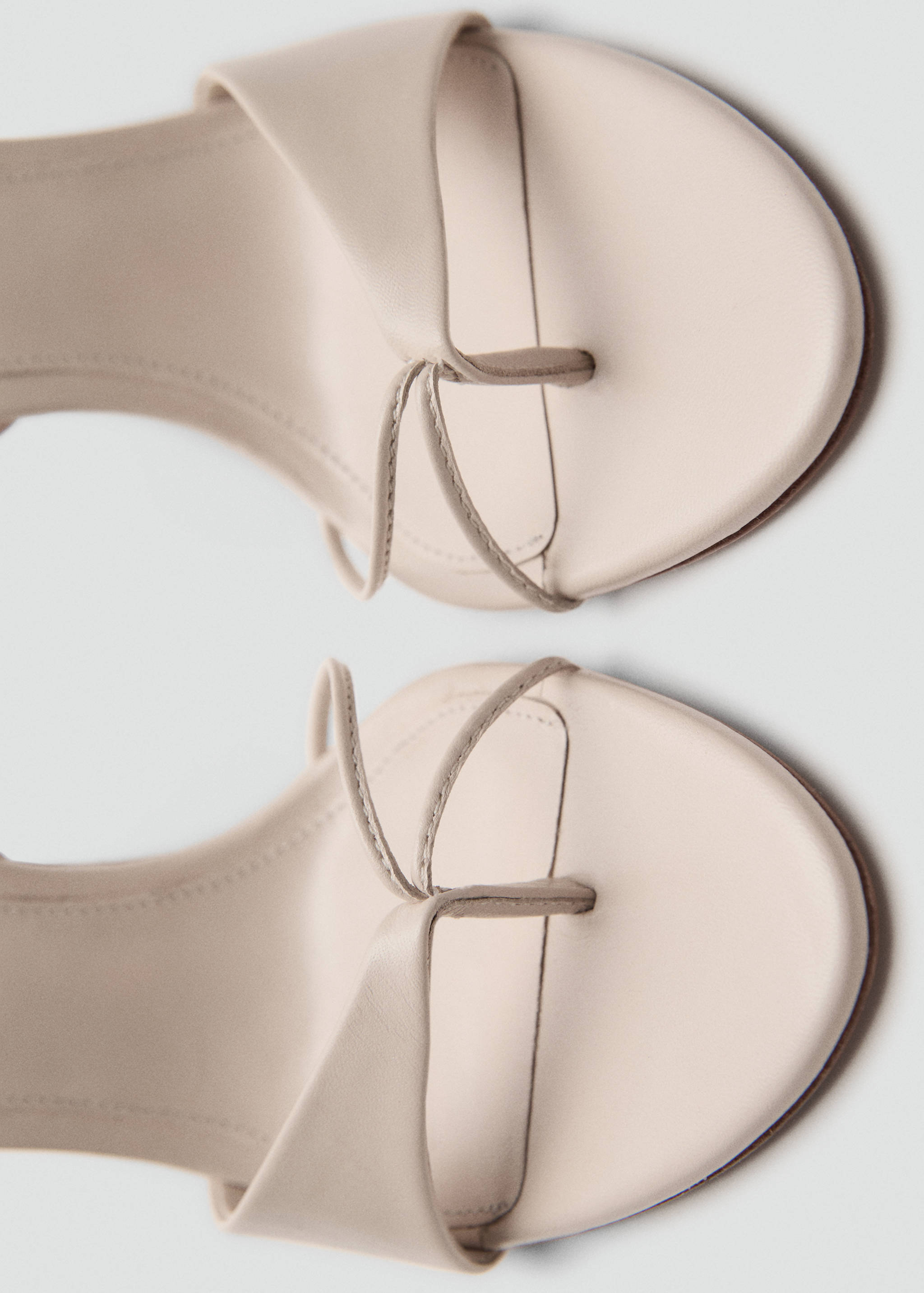 Sandale din piele cu toc în contrast - Detaliu al articolului 2