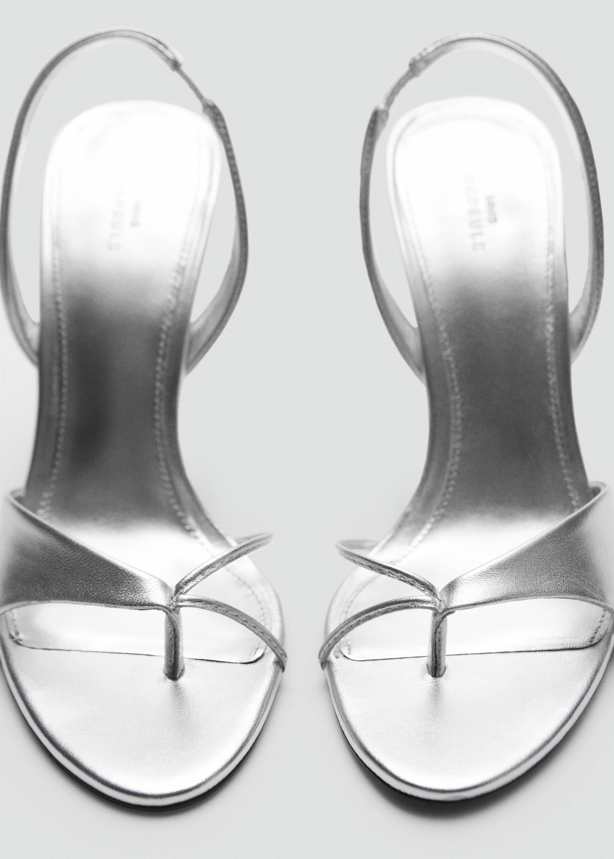 Leather sandals with contrasting heels - Details of the article 3