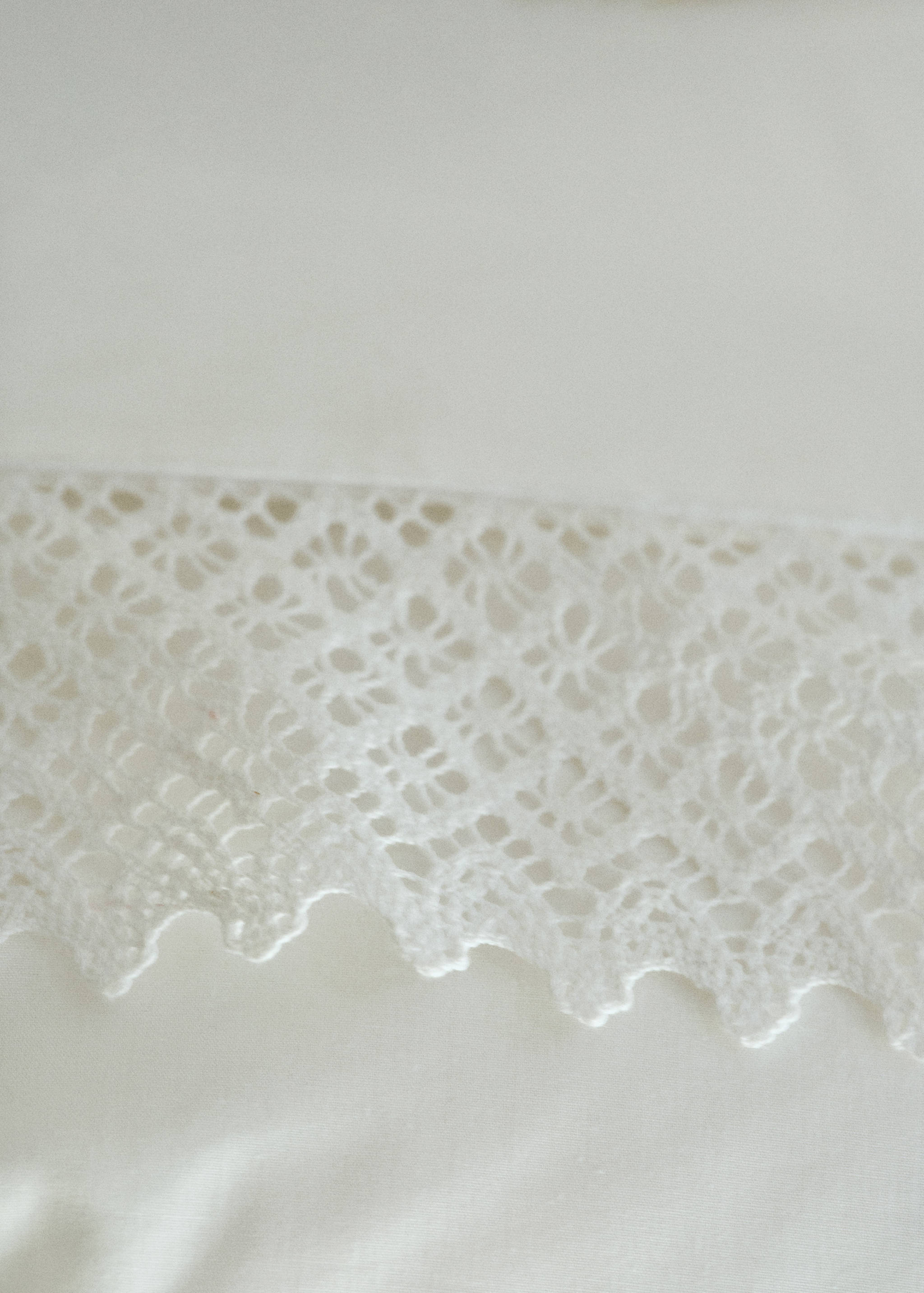 Percale cotton lace flat sheet King bed - Details of the article 6