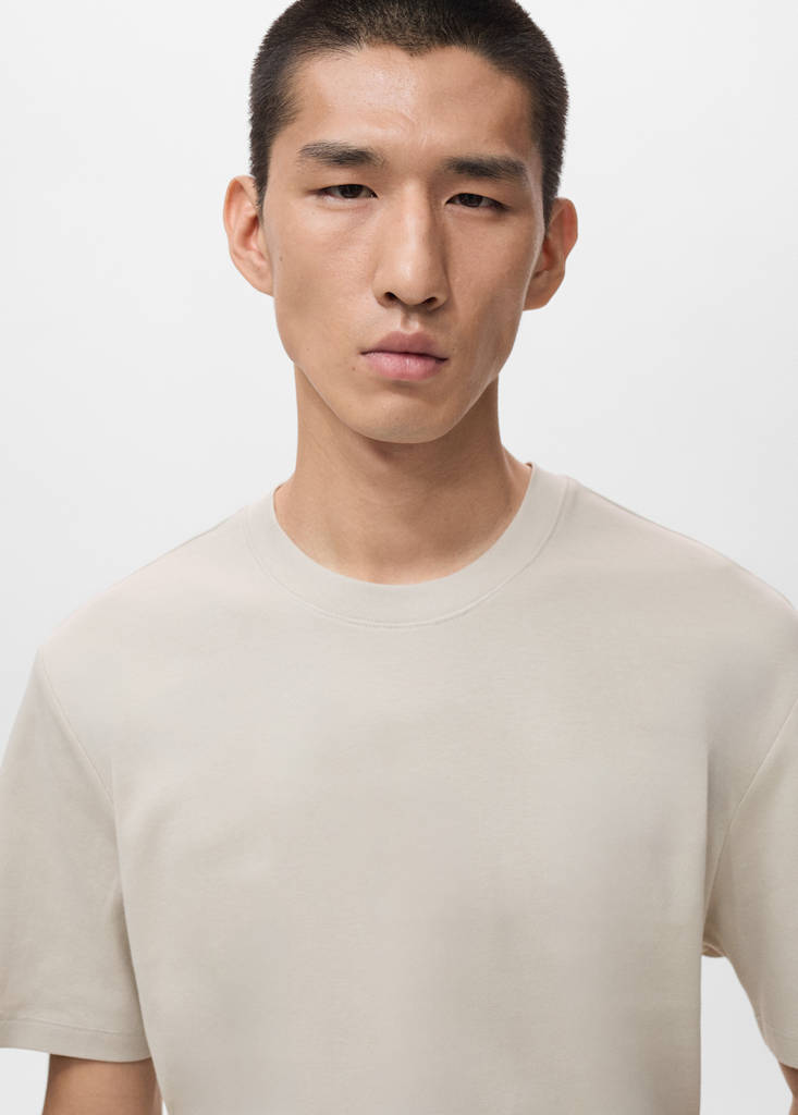 Medium weight regular fit T-shirt — Sand