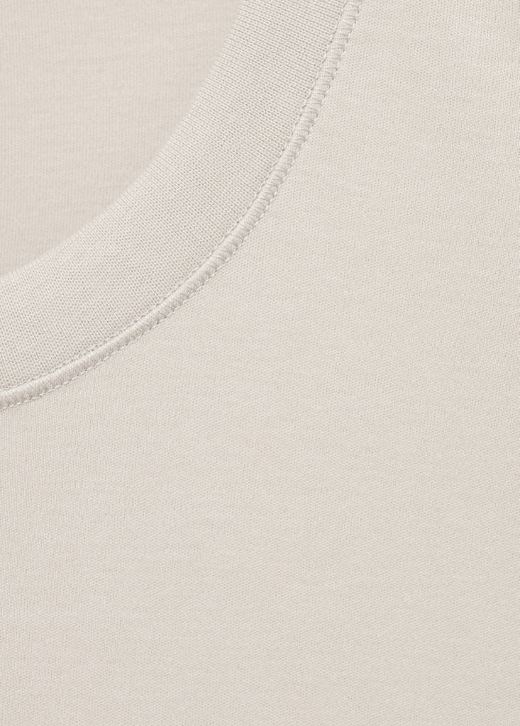 Medium weight regular fit T-shirt — Sand