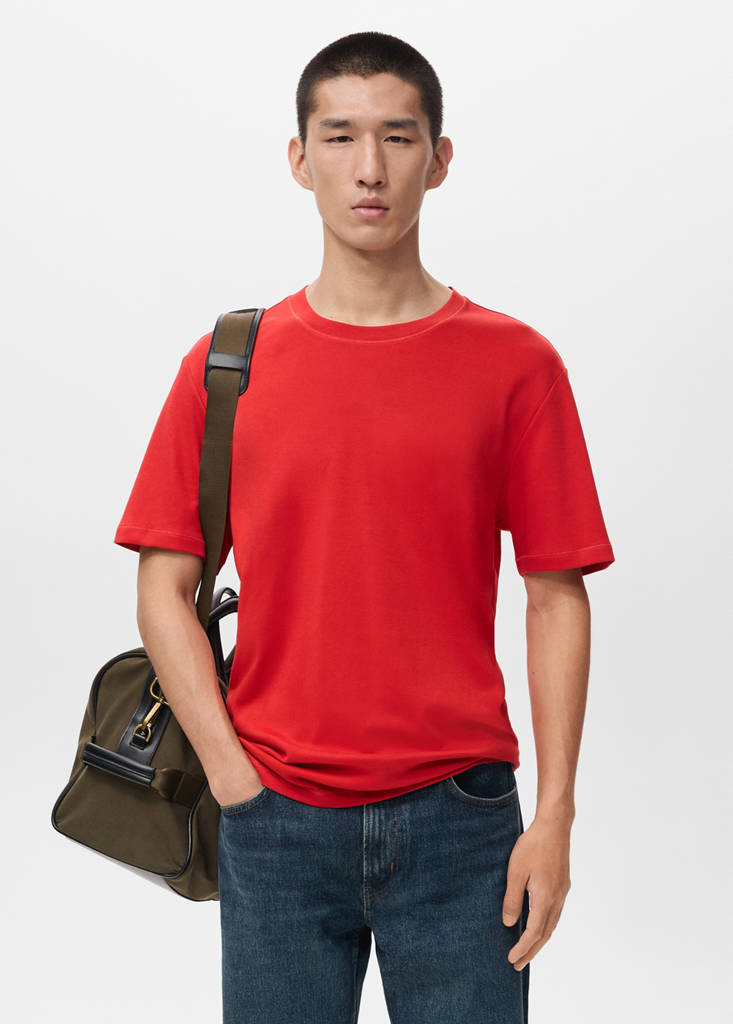 Medium weight regular fit T-shirt — Red