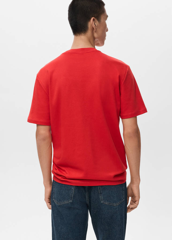 Medium weight regular fit T-shirt — Red