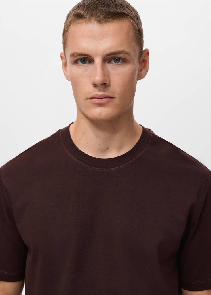 Medium weight regular fit T-shirt — Wine
