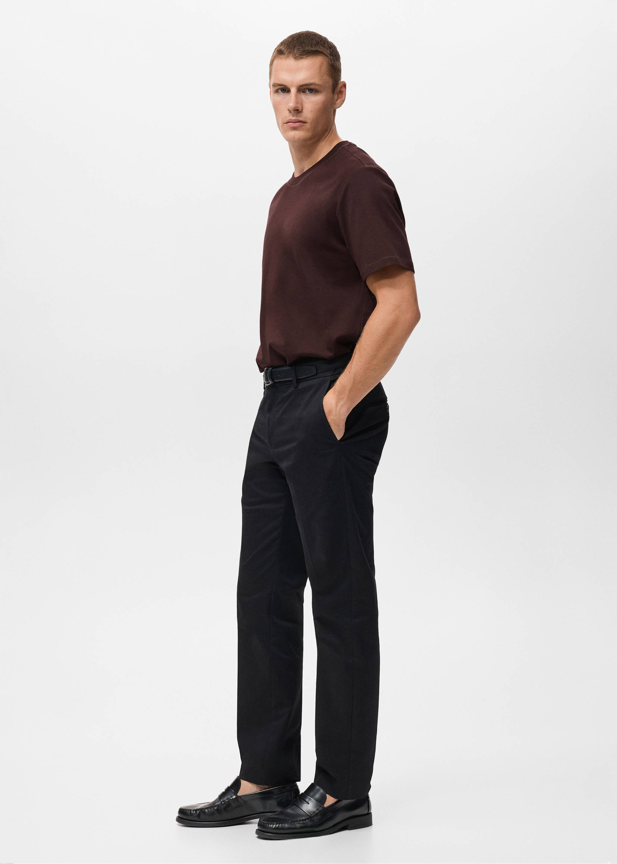 تي شيرت متوسط الوزن بقصة متوسطة - تفاصيل المنتج 2