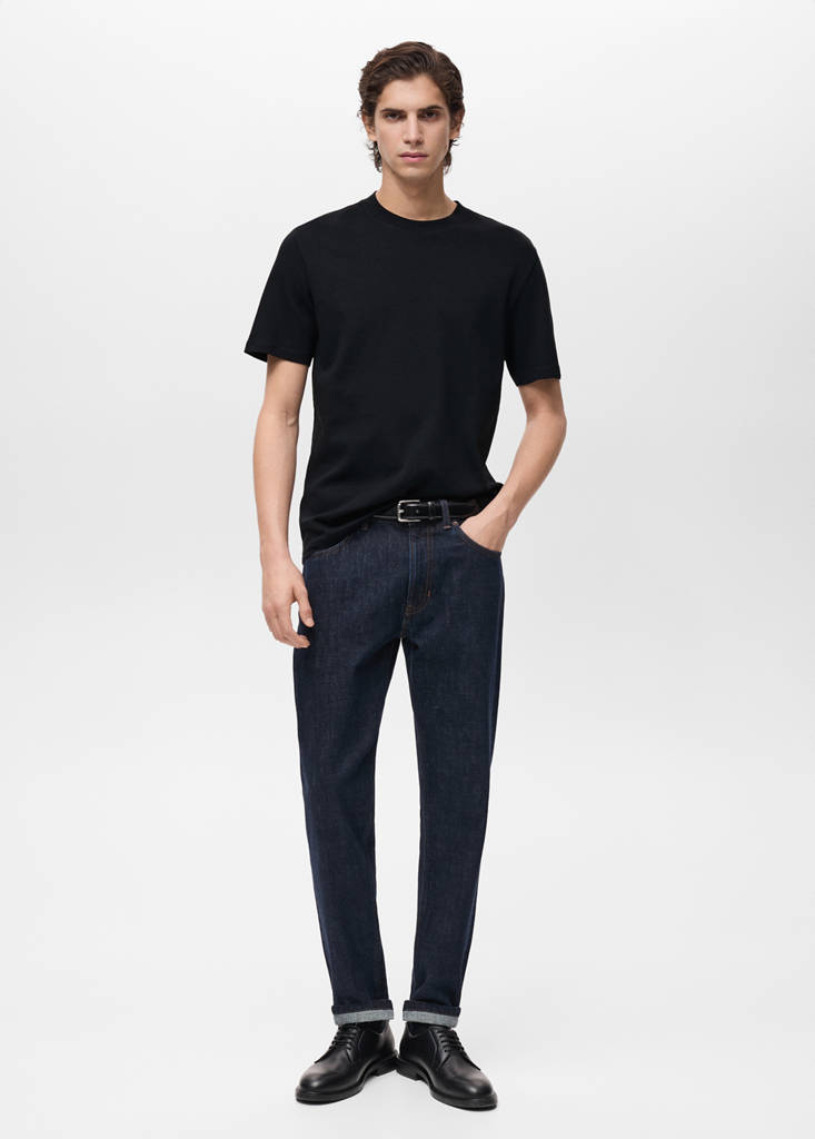 Medium weight regular fit T-shirt — Black
