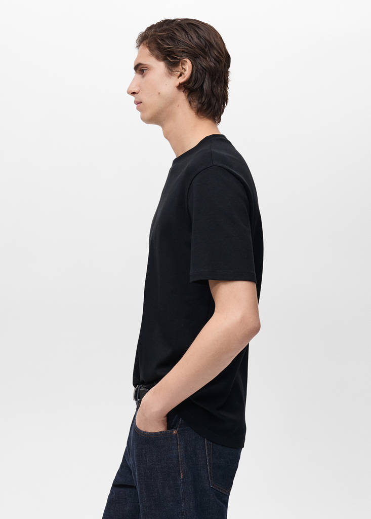 Medium weight regular fit T-shirt — Black