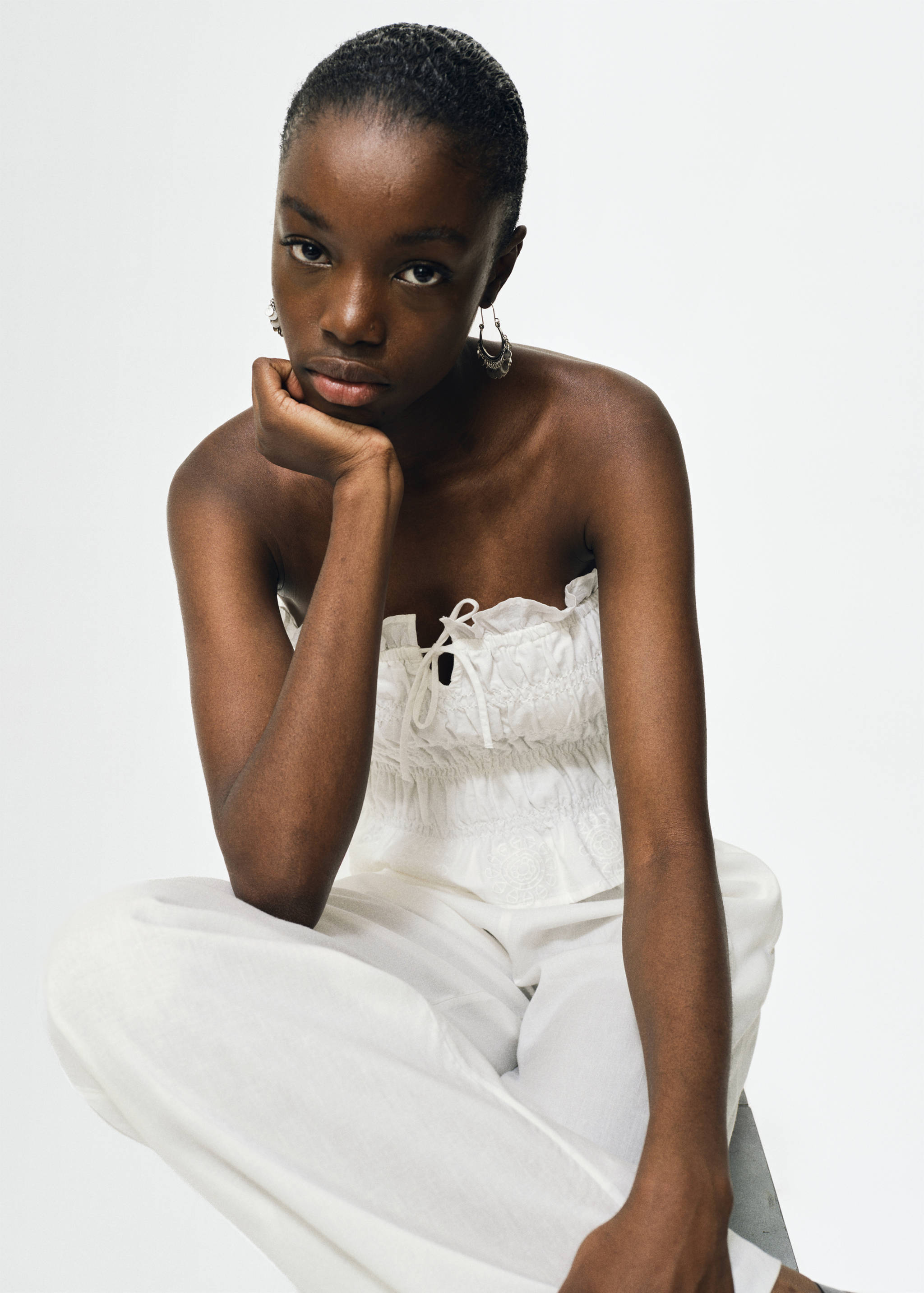 Embroidered crop top - Details of the article 2