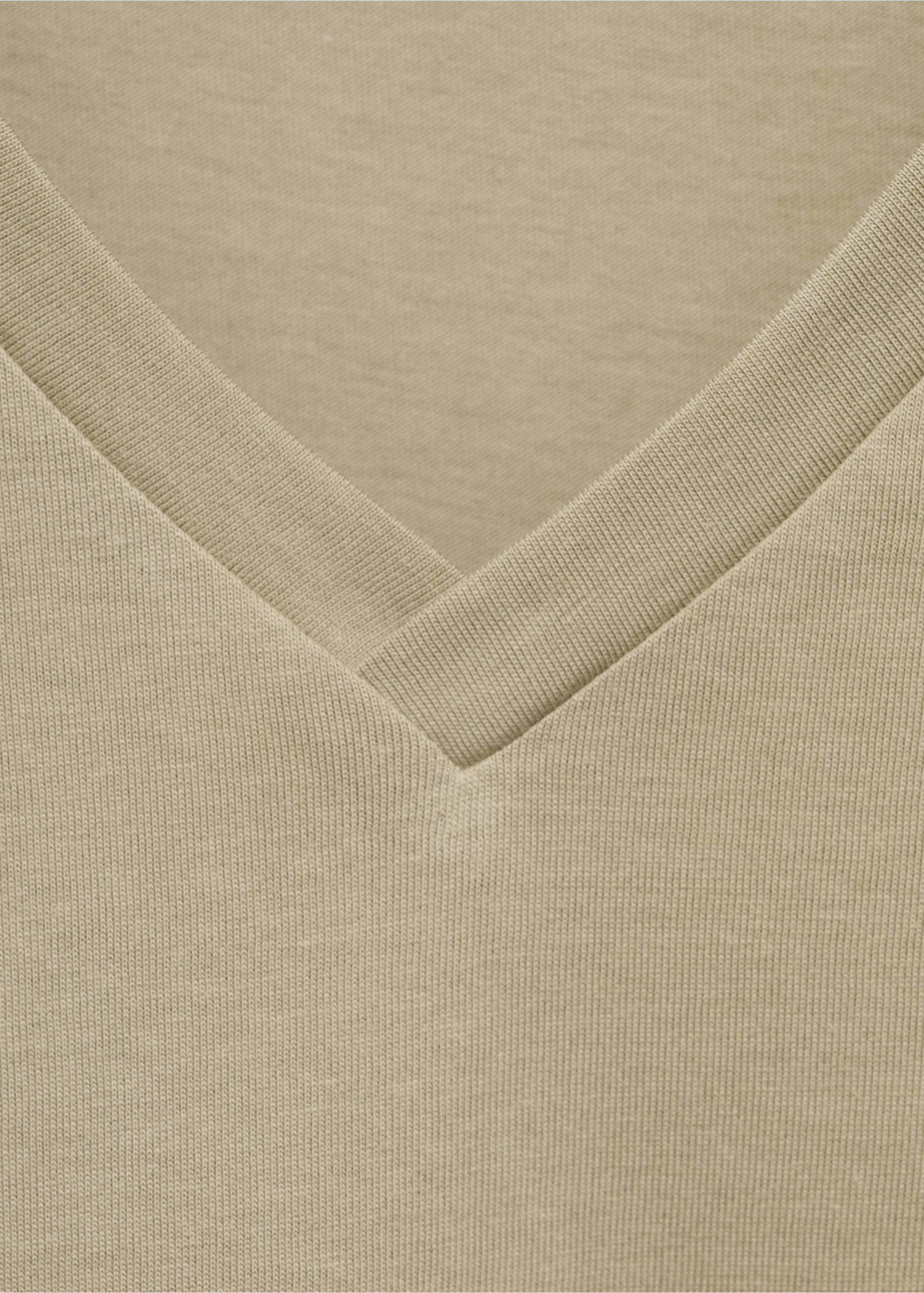 V-neck cotton T-shirt - Details of the article 8, Khaki. Ref: 17061516-00.
