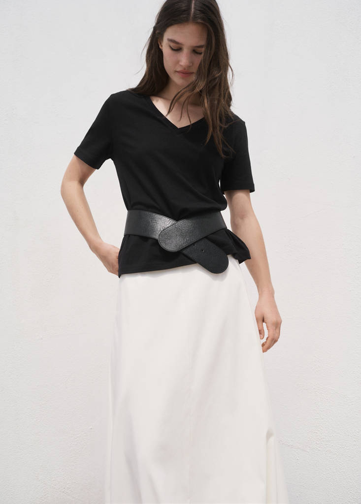V-neck cotton T-shirt — Black