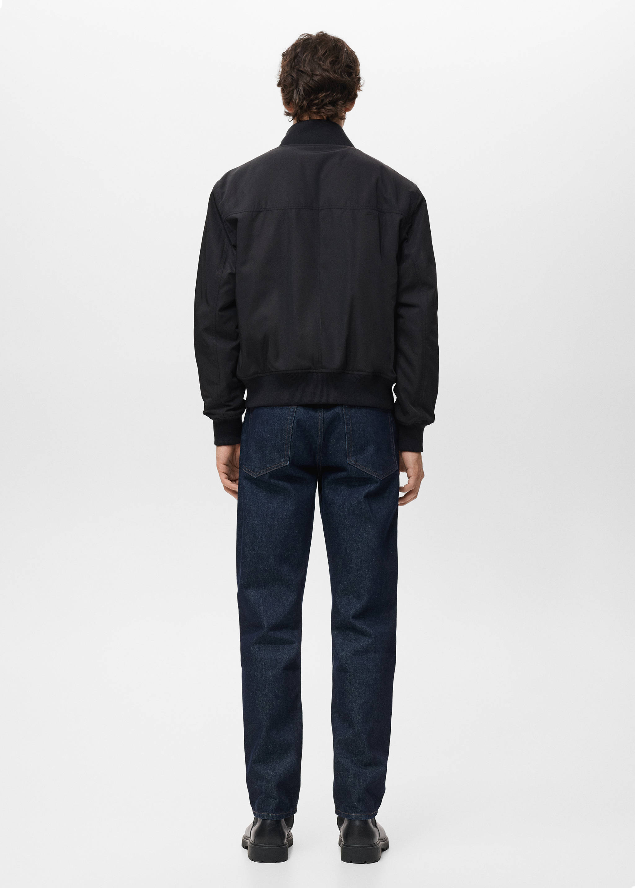 Water-repellent bomber jacket - Reverse of the article