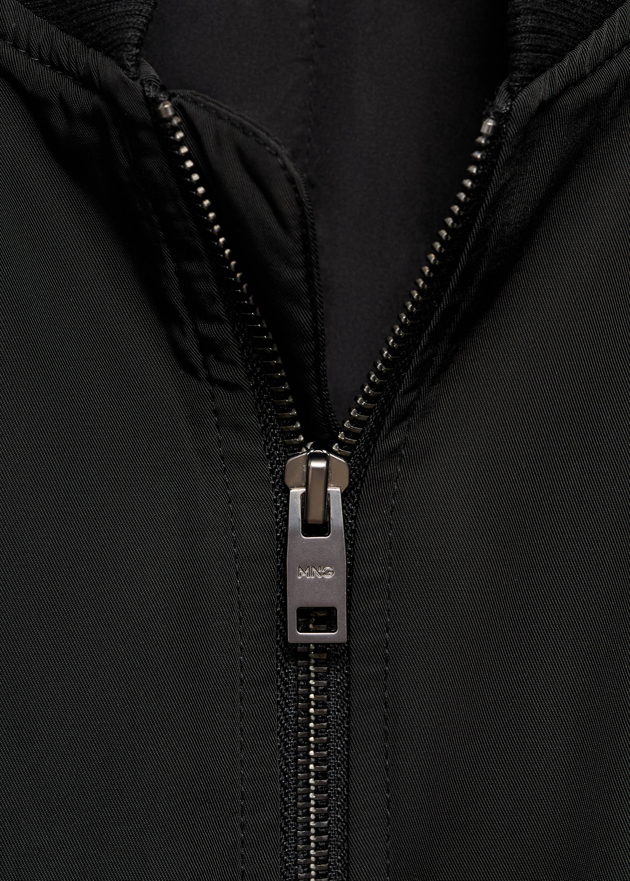 Water-repellent bomber jacket - Details of the article 8
