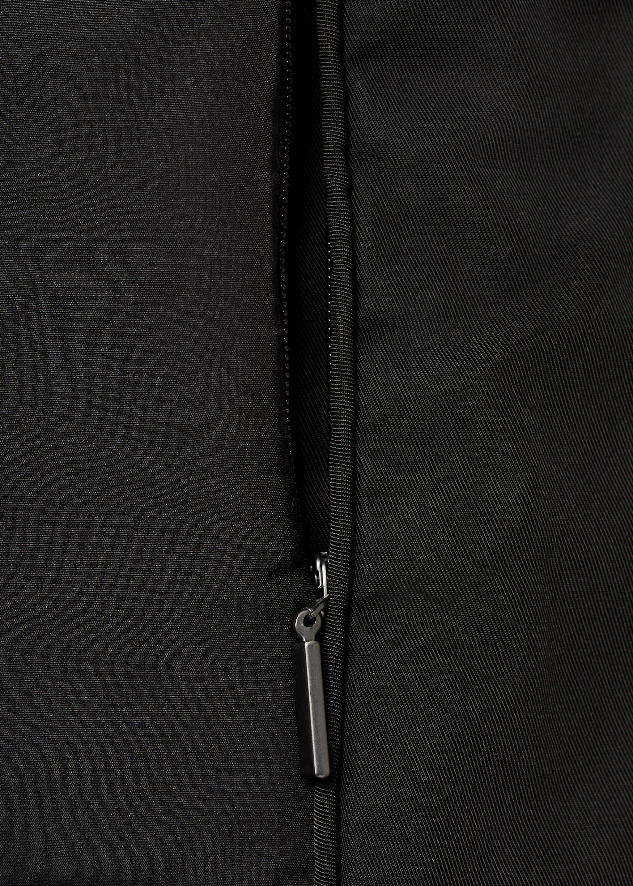 Water-repellent bomber jacket - Details of the article 0