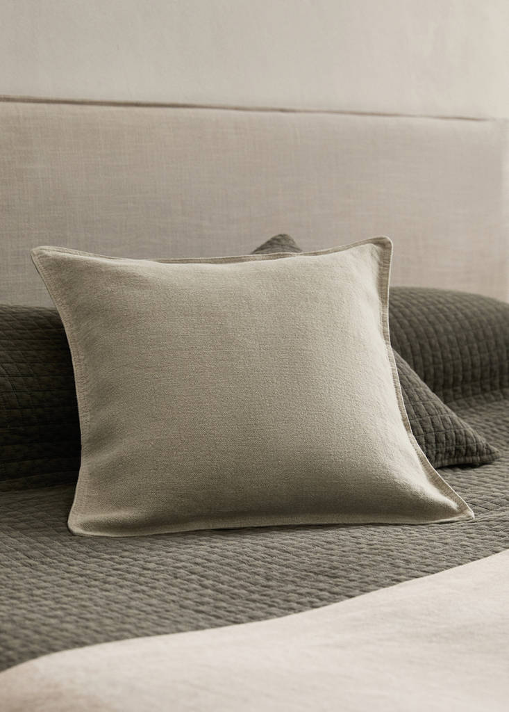 Linen garment-dyed cushion cover 45x45 cm — Beige