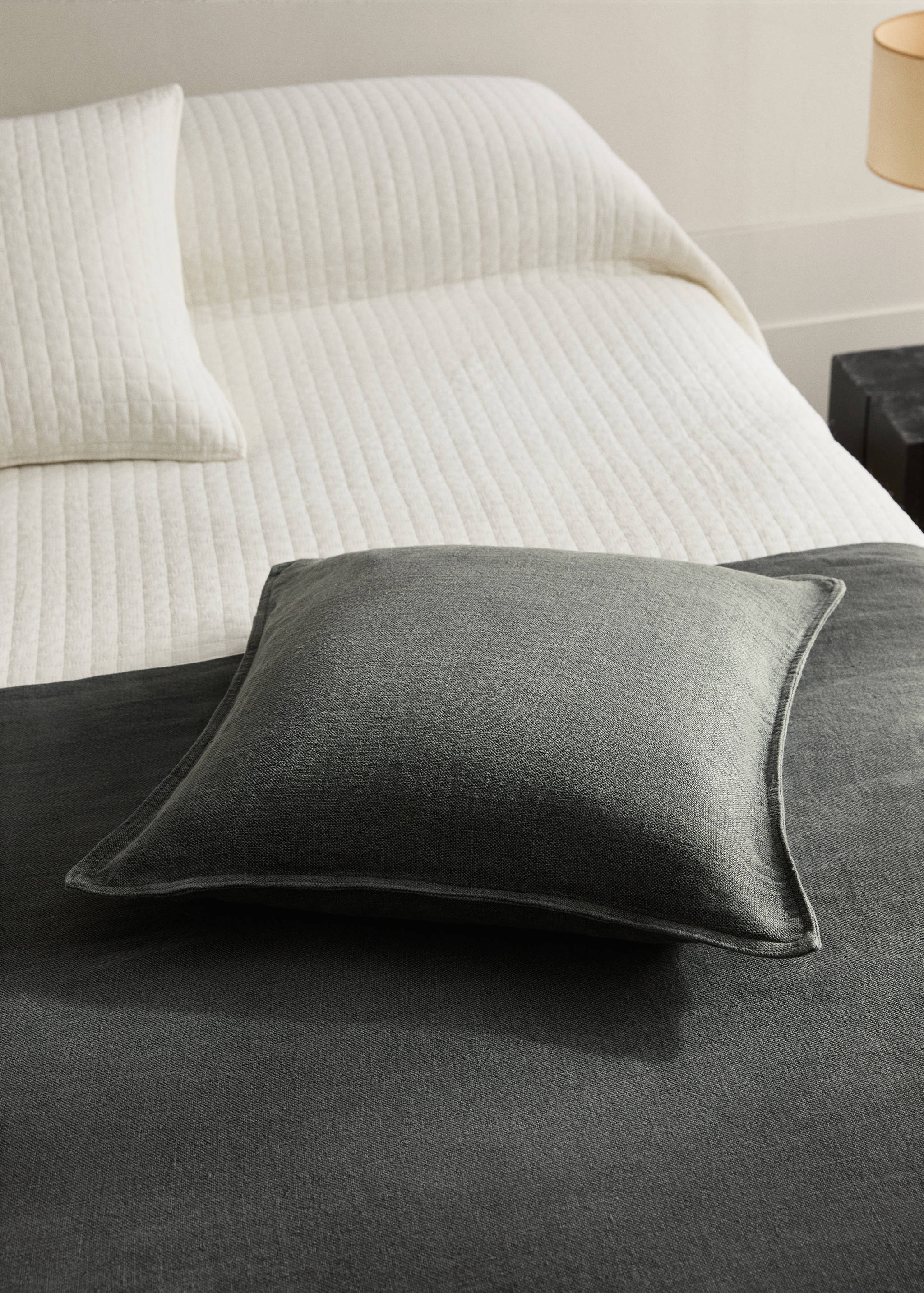 Linen garment-dyed cushion cover 45x45 cm - General plane, Medium Grey. Ref: 17061521-00.