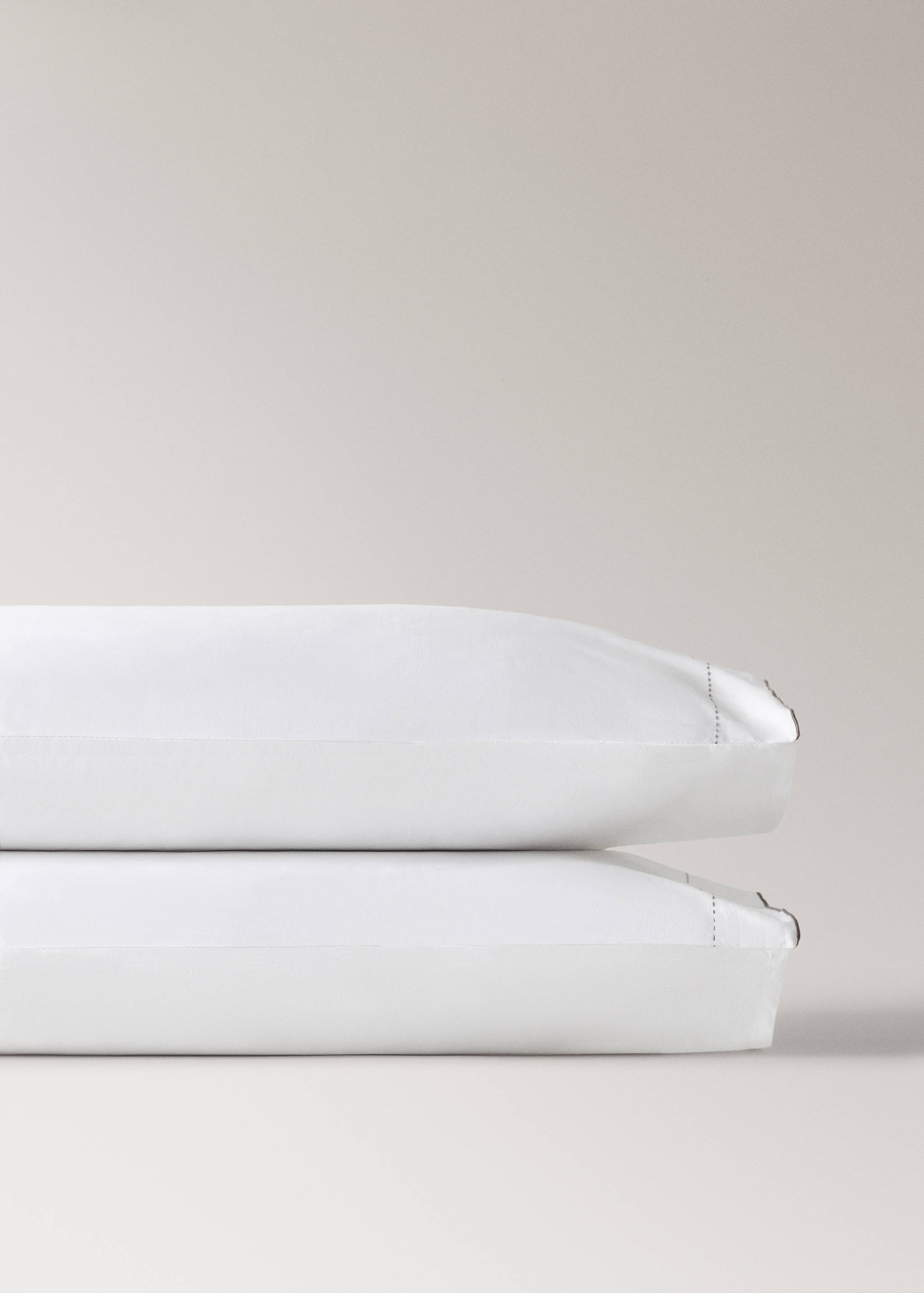 Deux taies d'oreiller percale de coton 200 fils 50 x 75 cm - Détail de l'article 1
