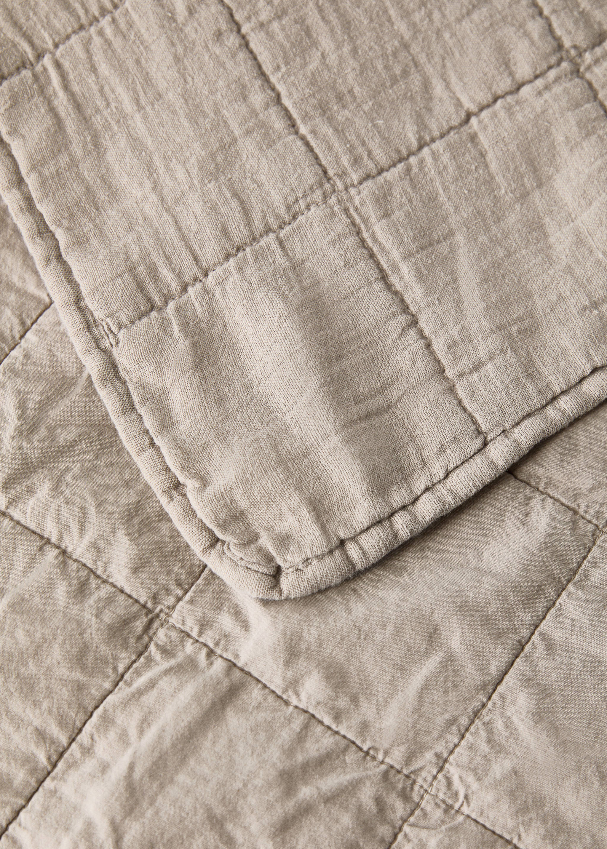 Garment-dyed linen check double-stitched bedspread for cot - Details of the article 2