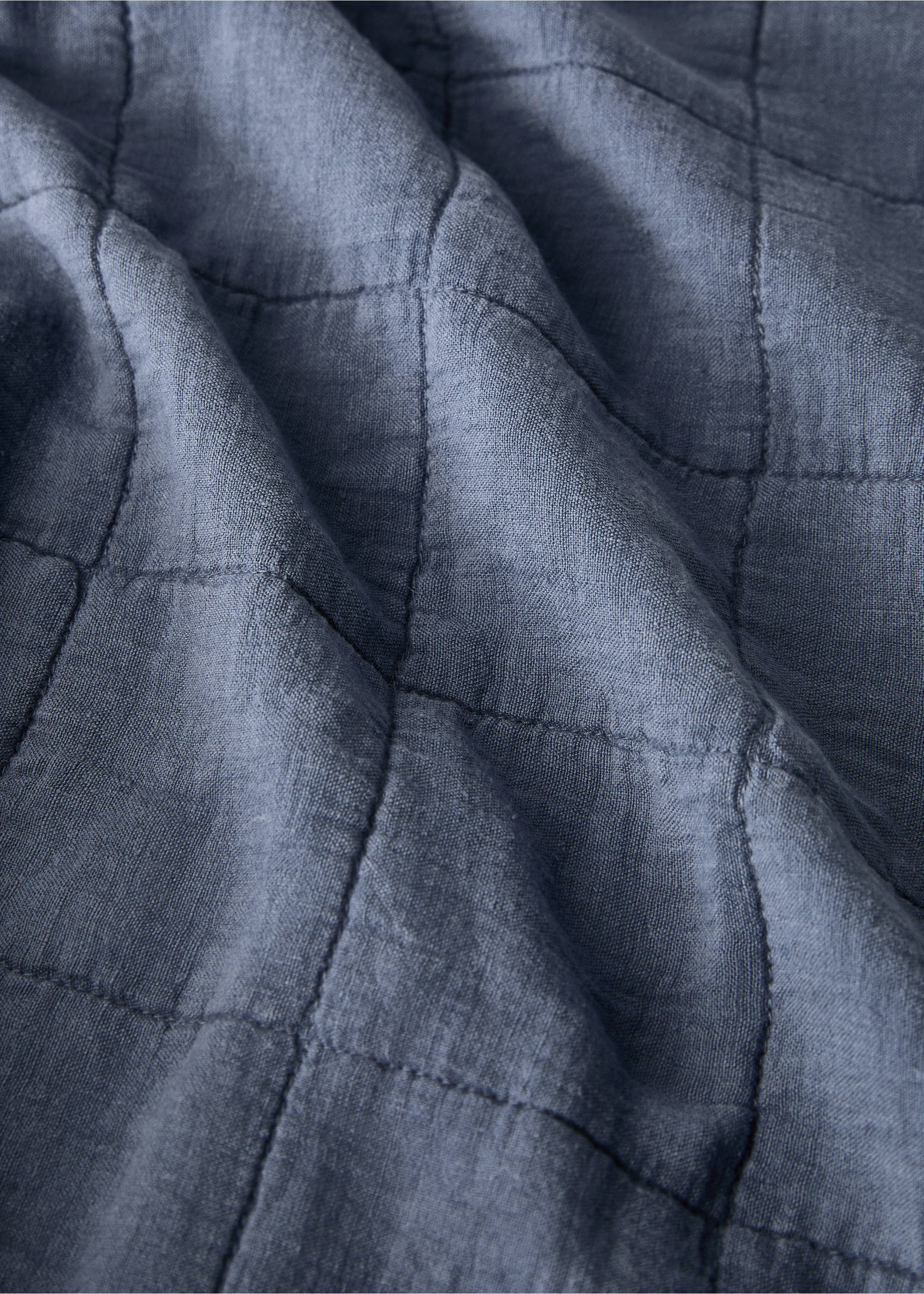 Cuvertură pătuț din in garment dyed, cusături pătrate - Detaliu al articolului 1, Albastru. Ref: 17061541-00.