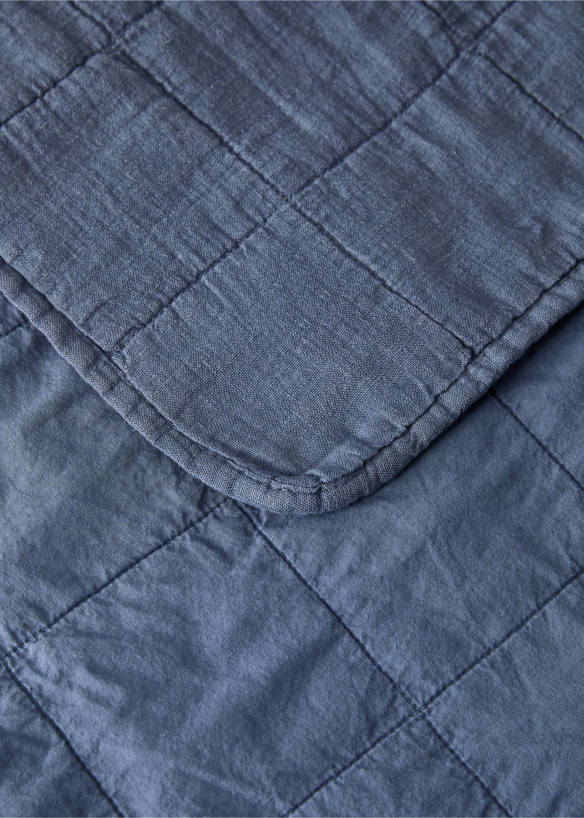 Cuvertură pătuț din in garment dyed, cusături pătrate - Detaliu al articolului 2, Albastru. Ref: 17061541-00.