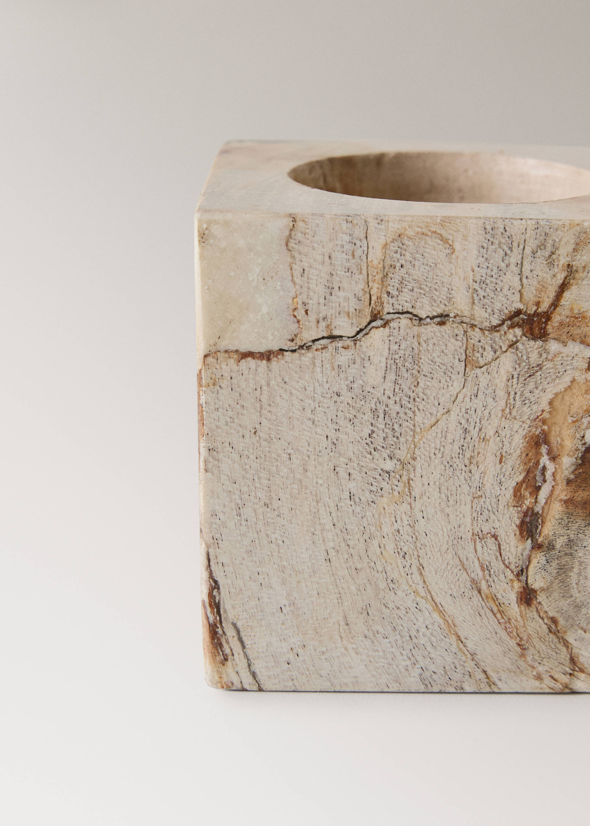 Petrified wood candelabra - Details of the article 2