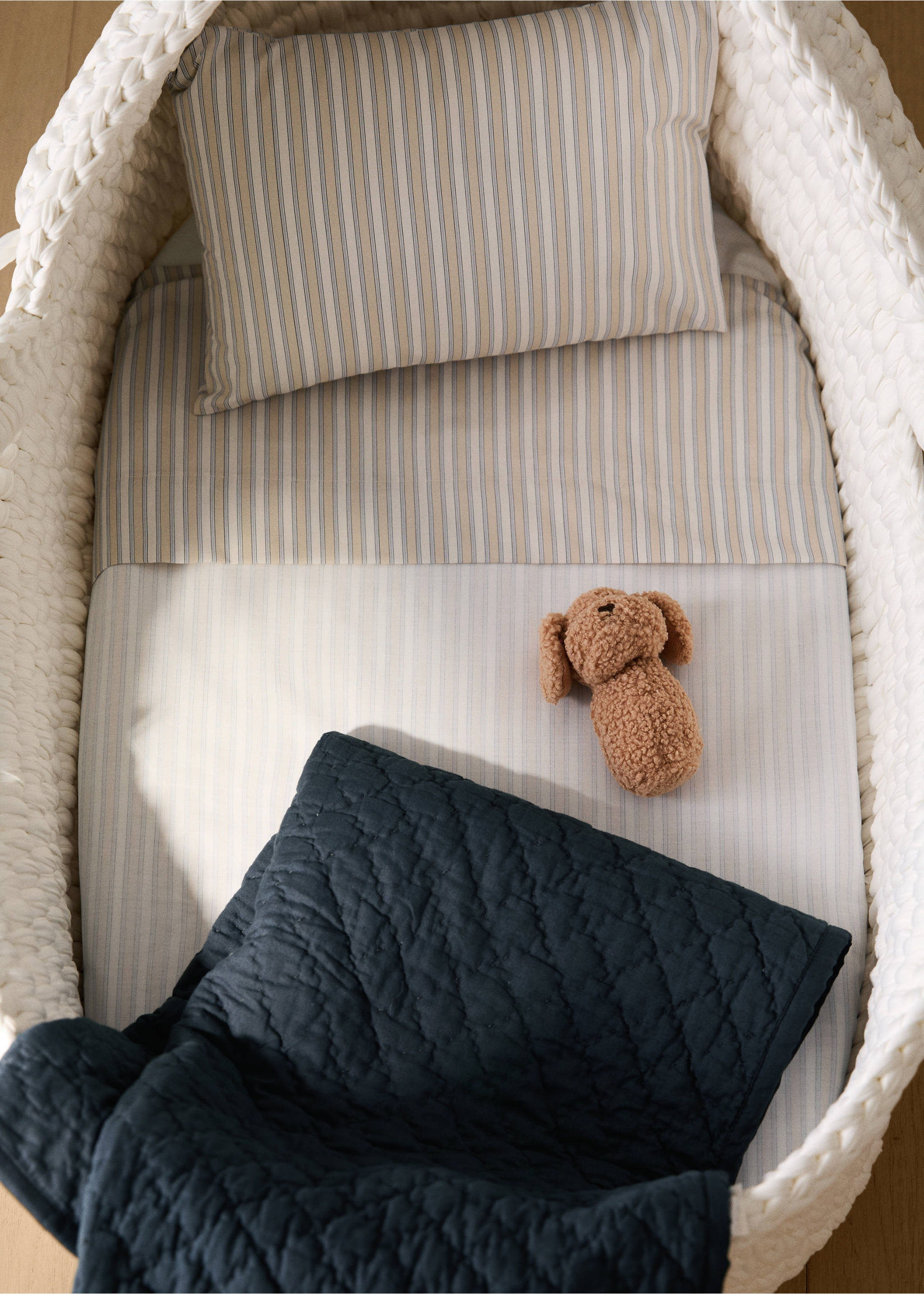 Set sábanas algodón percal estampado rayas mini cuna - Plano general, Vainilla. Ref: 17061553-00.