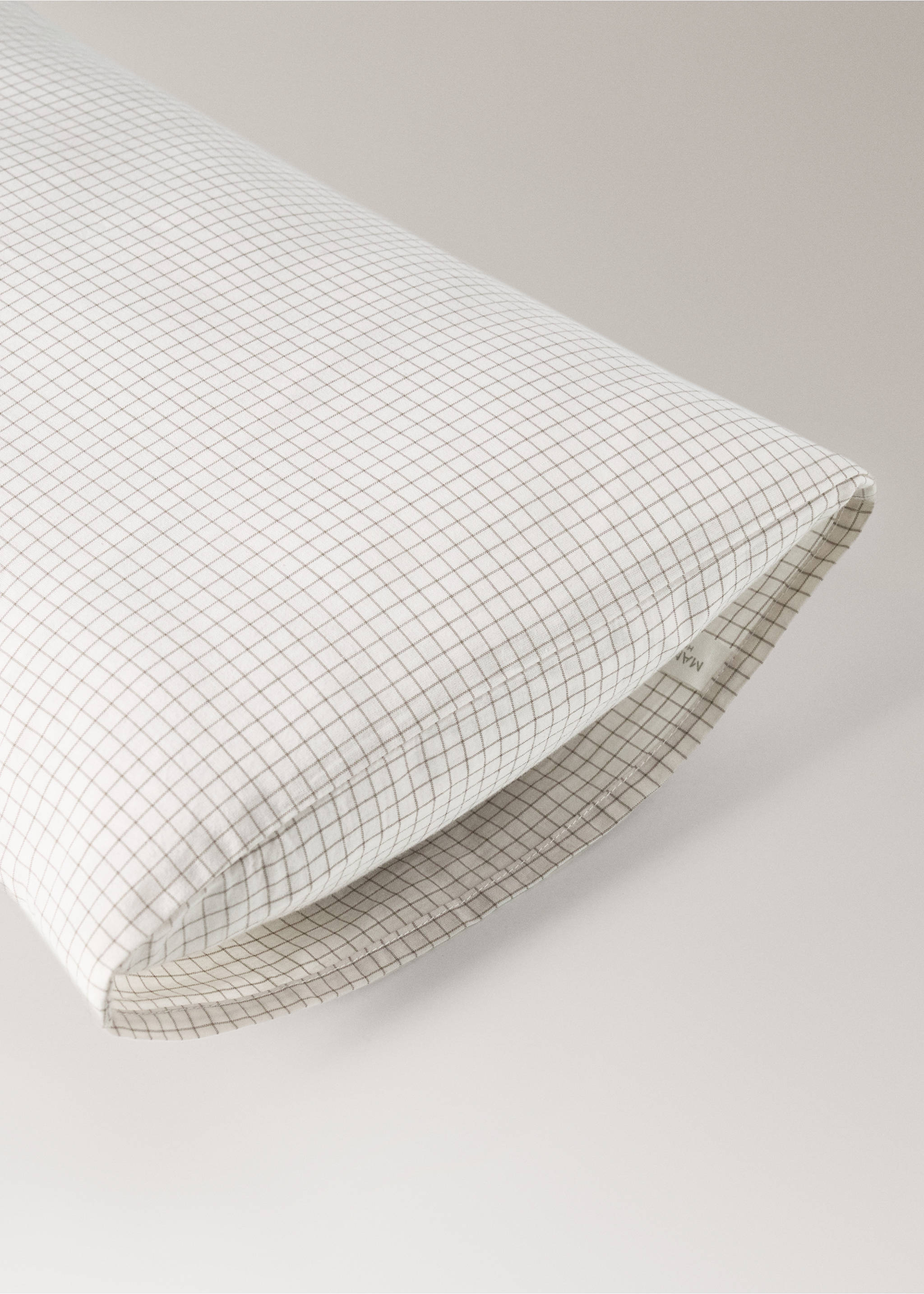 Percale cotton gingham check pillowcase for cot - Details of the article 1, Ecru. Ref: 17061566-00.