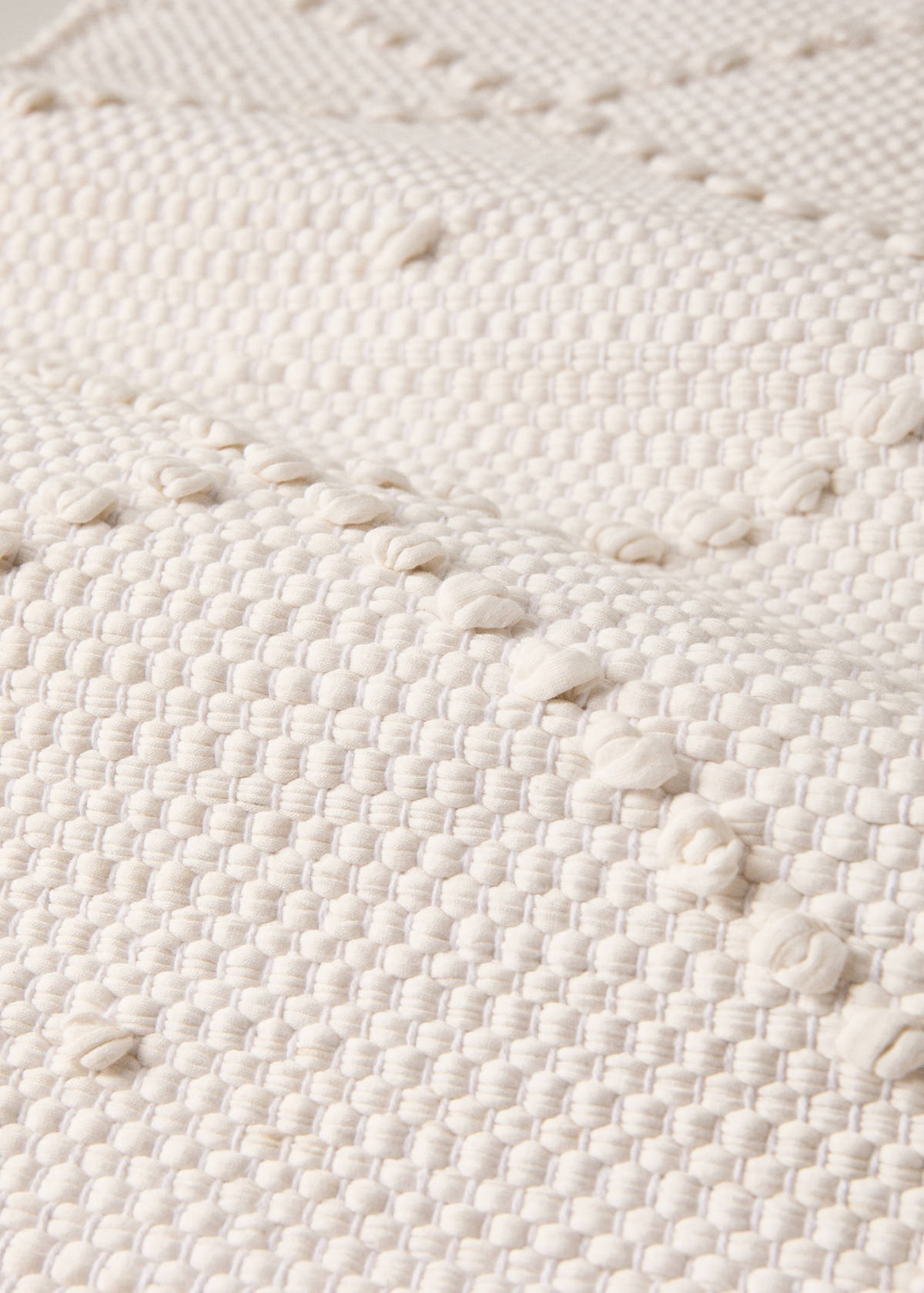 Alfombra infantil algodón rombos pompón — Blanco roto