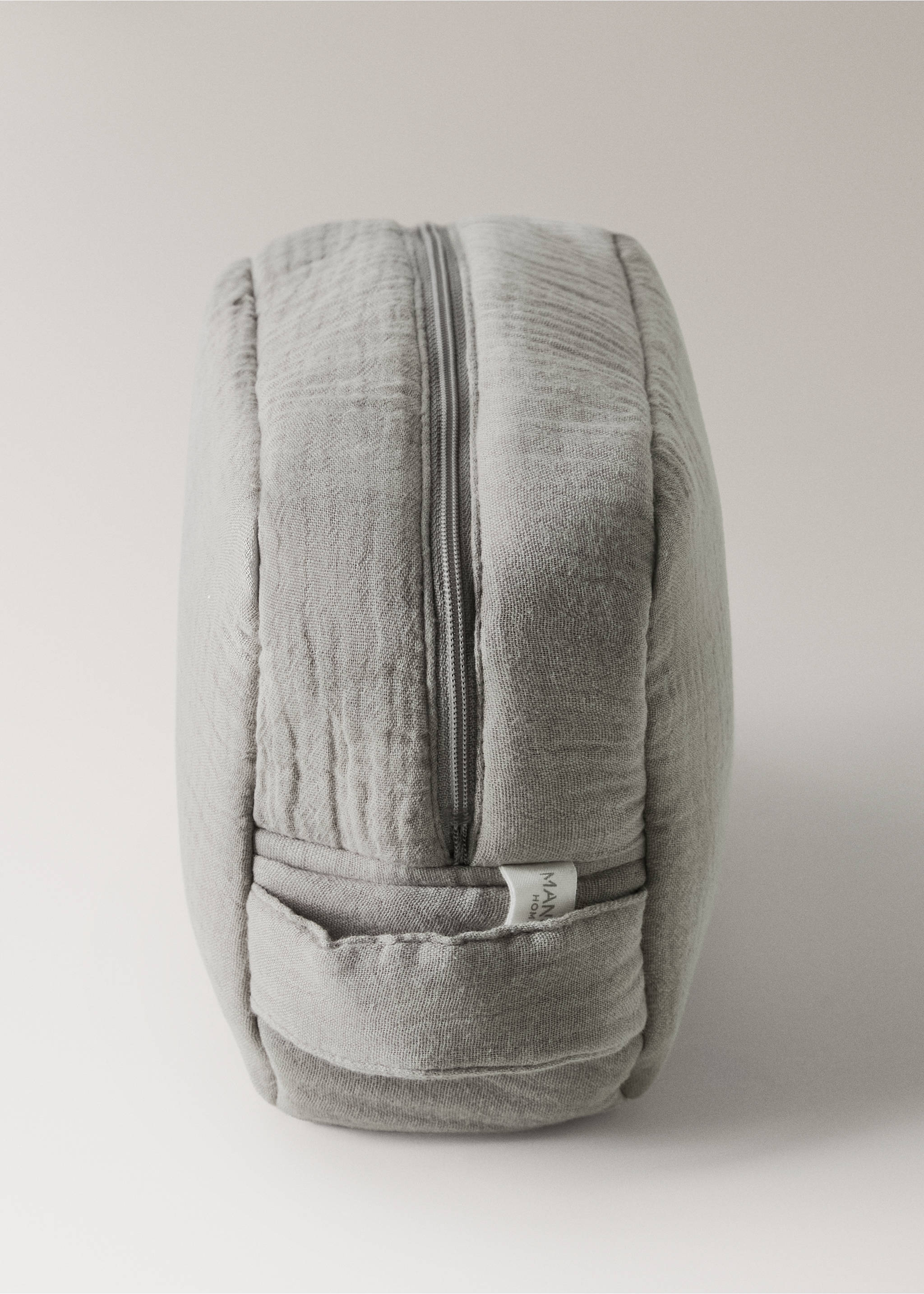 Children’s cotton gauze toiletry bag - Details of the article 2, Medium Brown. Ref: 17061571-00.