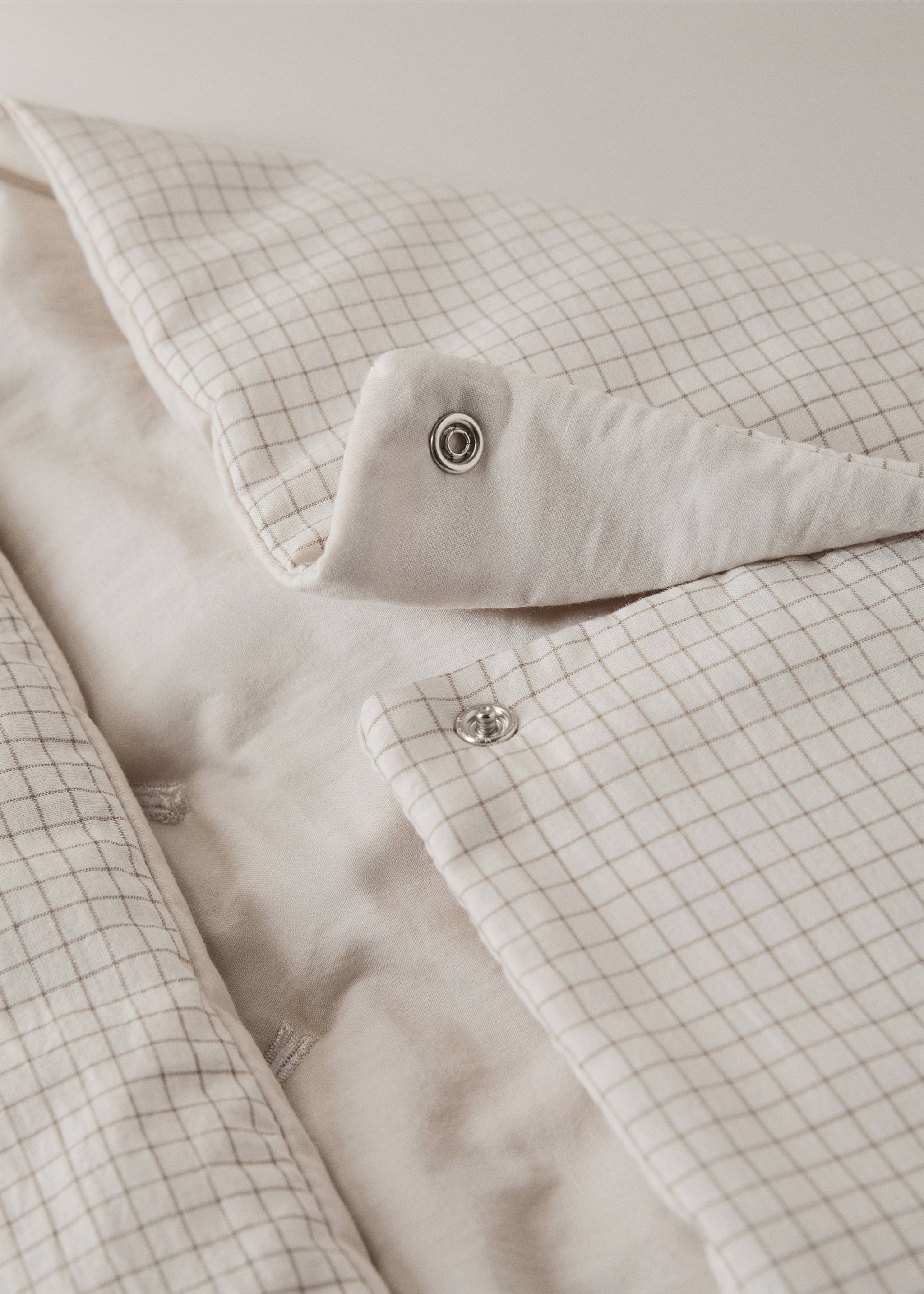 Cotton check mini-coat - Details of the article 1, Medium Brown. Ref: 17061573-00.