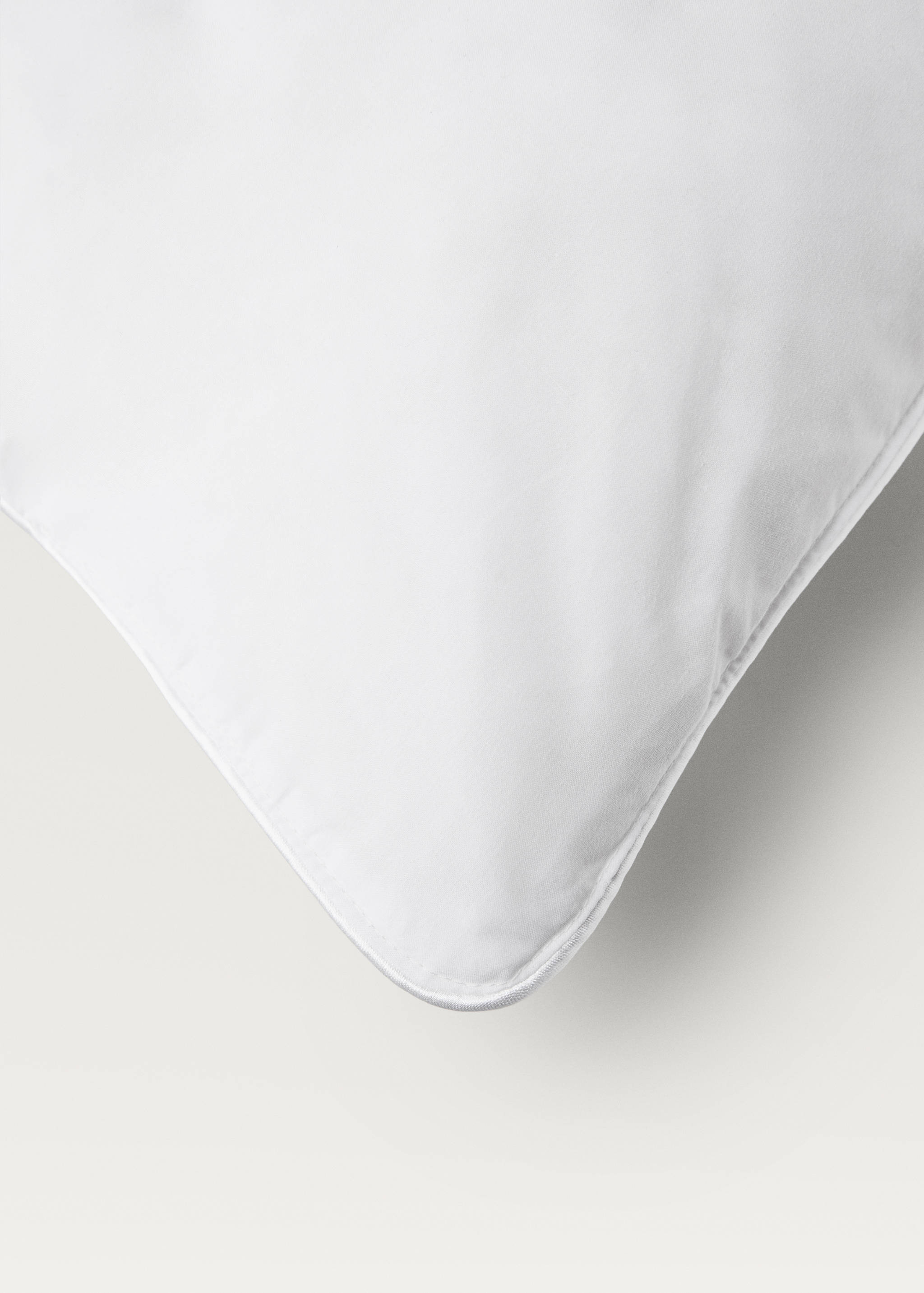 Feather and down pillow filling with 3 chambers, 50x75 cm - Details of the article 3