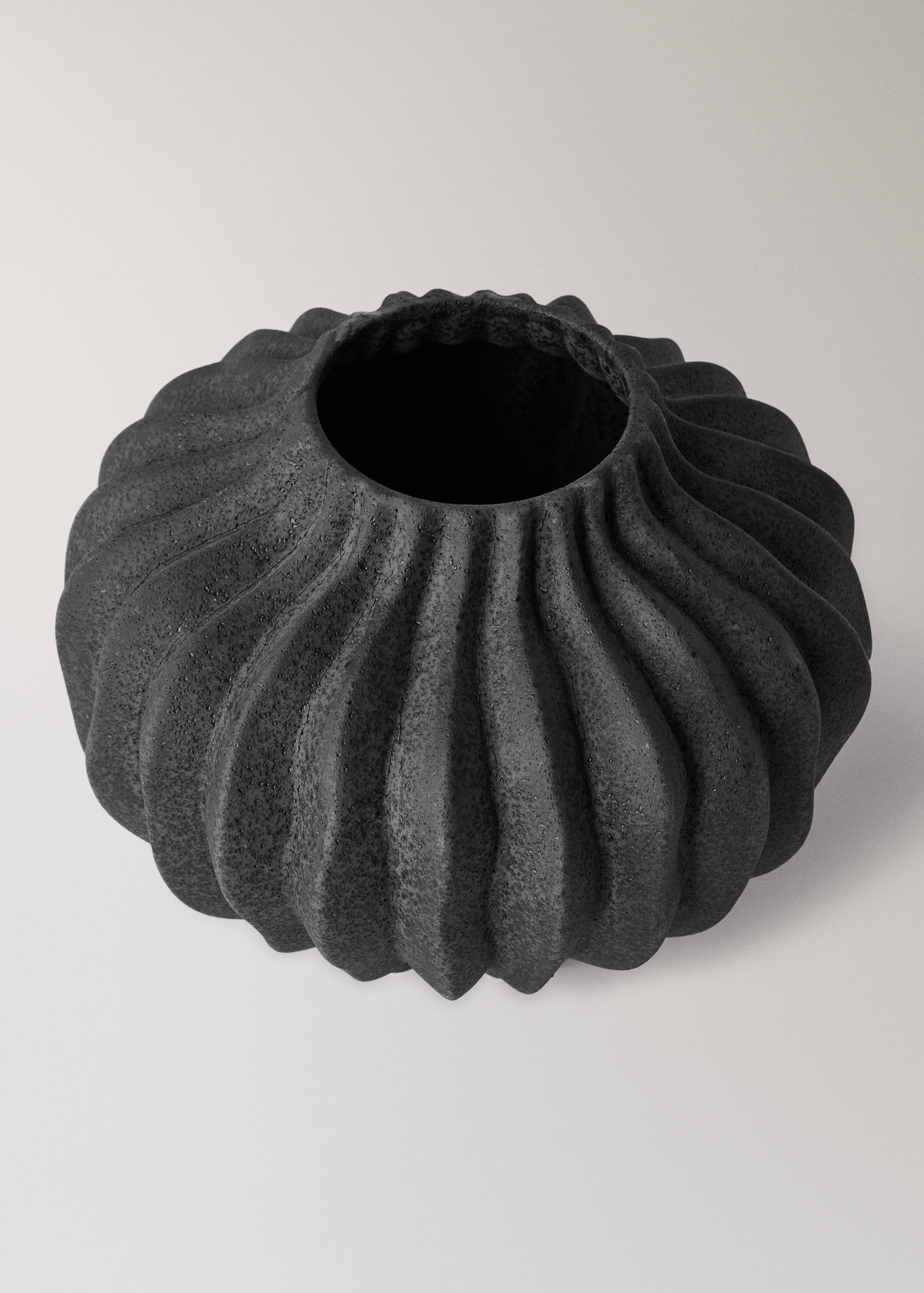 Small organic earthenware vase - Details of the article 1