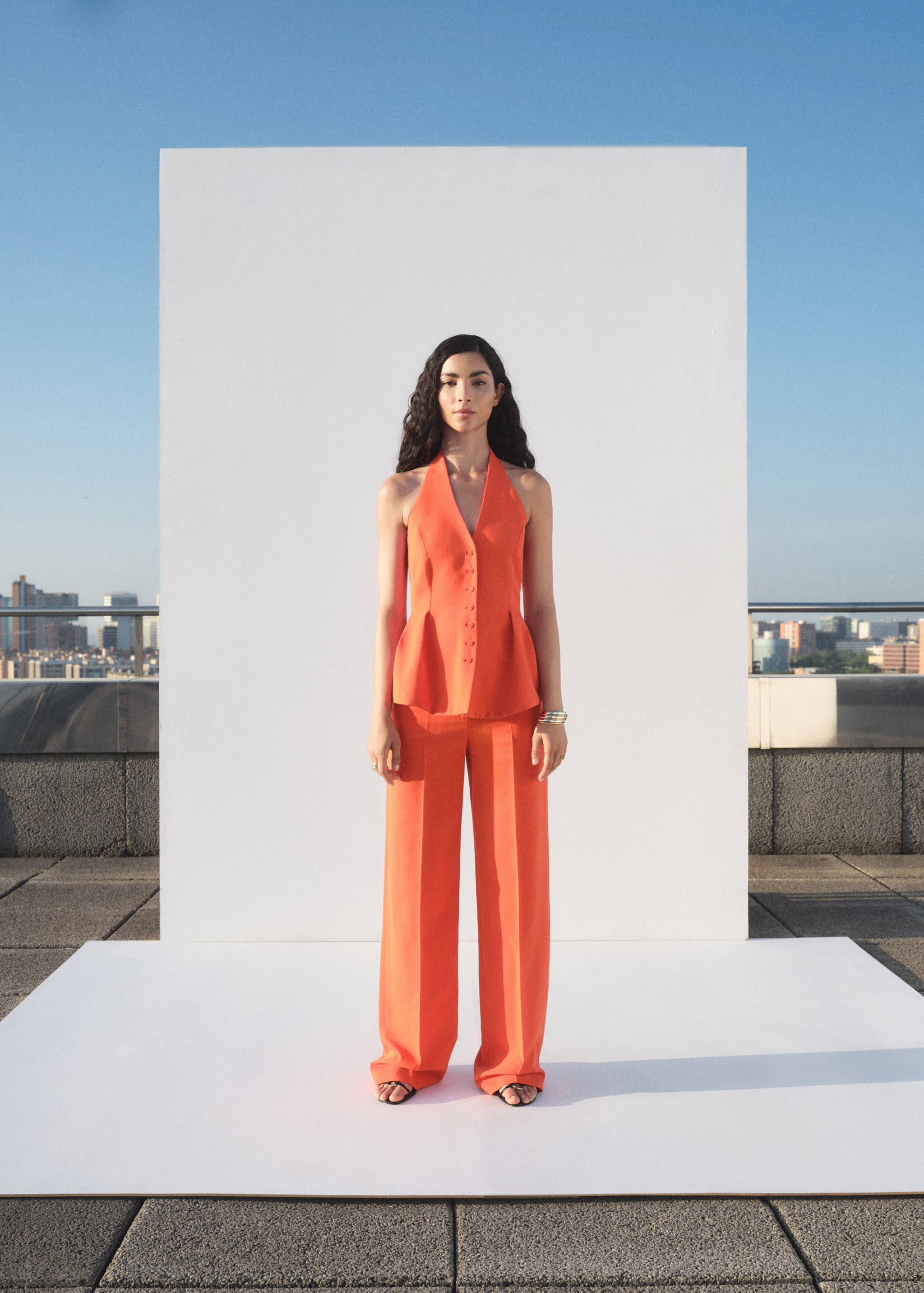 Straight mid-rise suit trousers - General plane