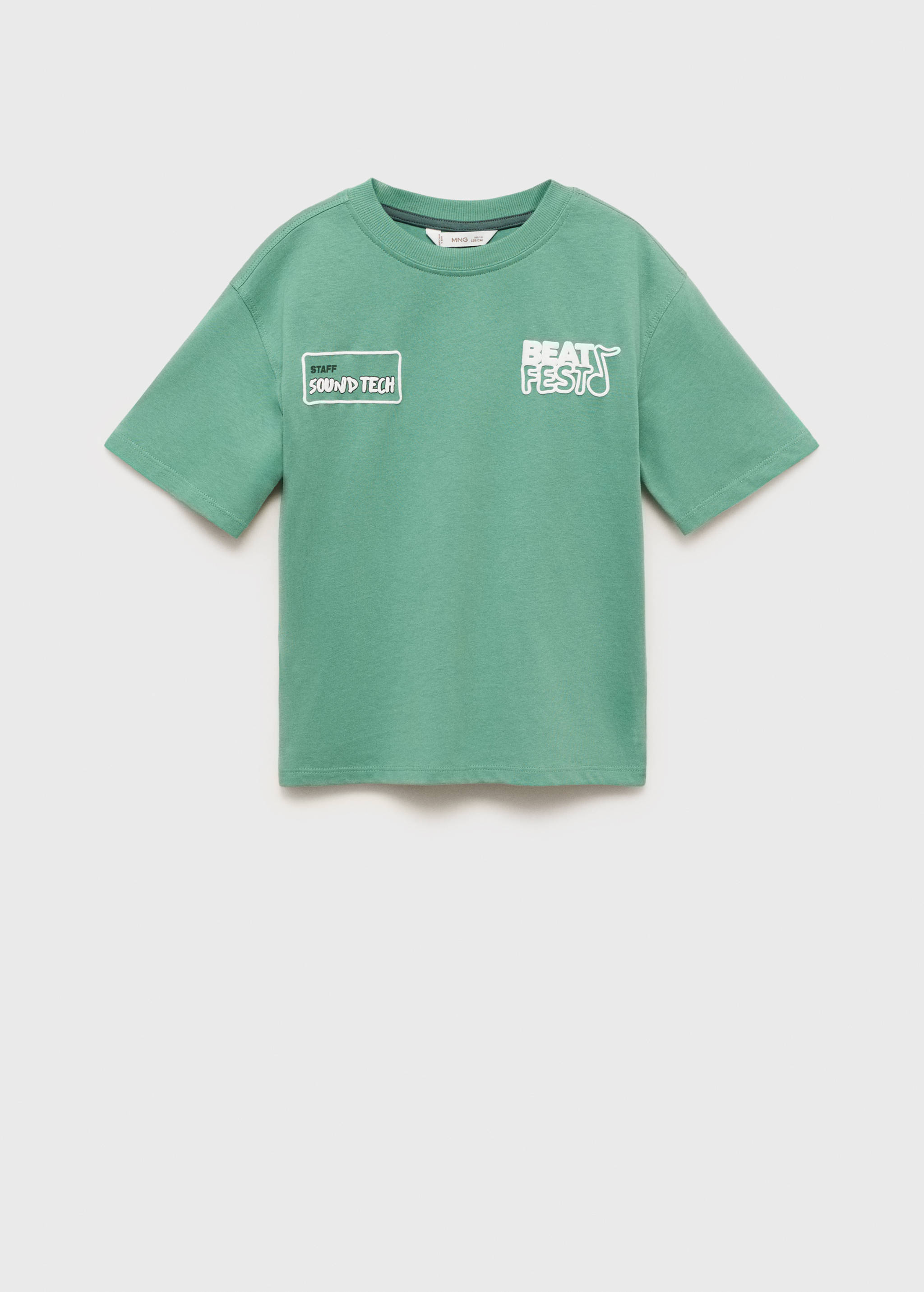 تي شيرت عليه حروف منقوشة مطبوعة - منتج دون نموذج