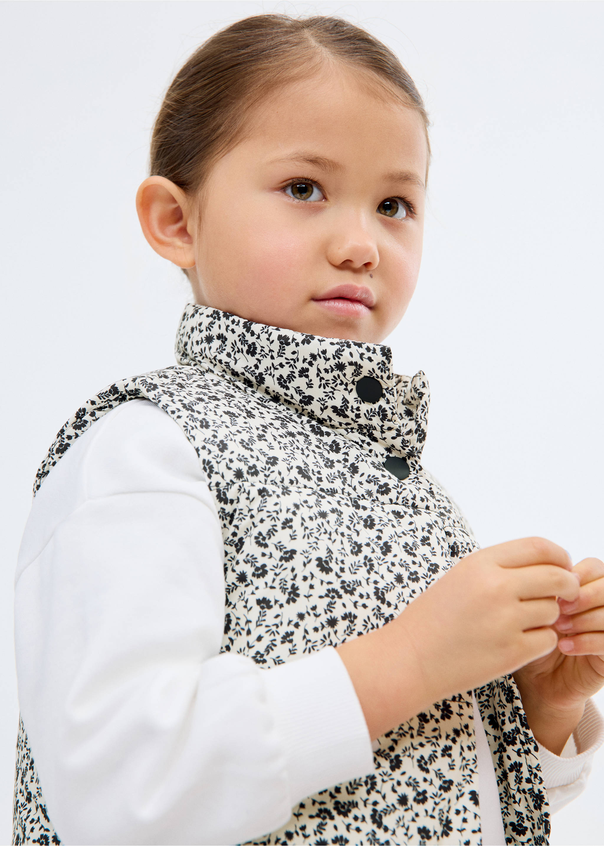 Floral quilted gilet - Details of the article 1, Navy. Ref: 17062893-00.