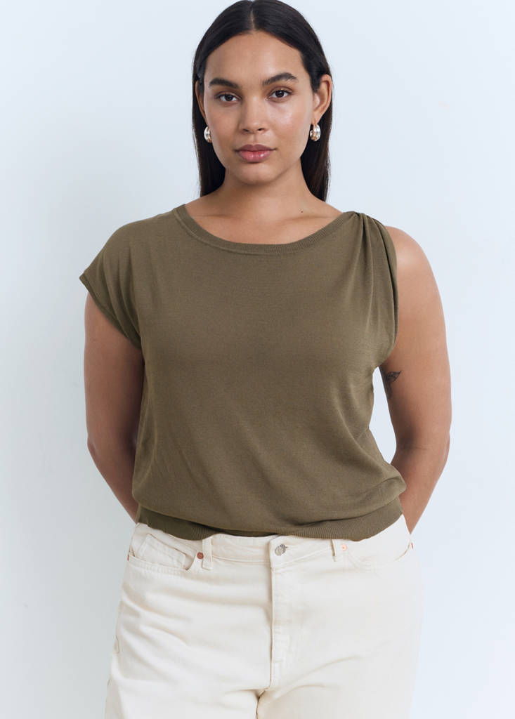 Fine-knit sweater with metallic detail — Medium Brown