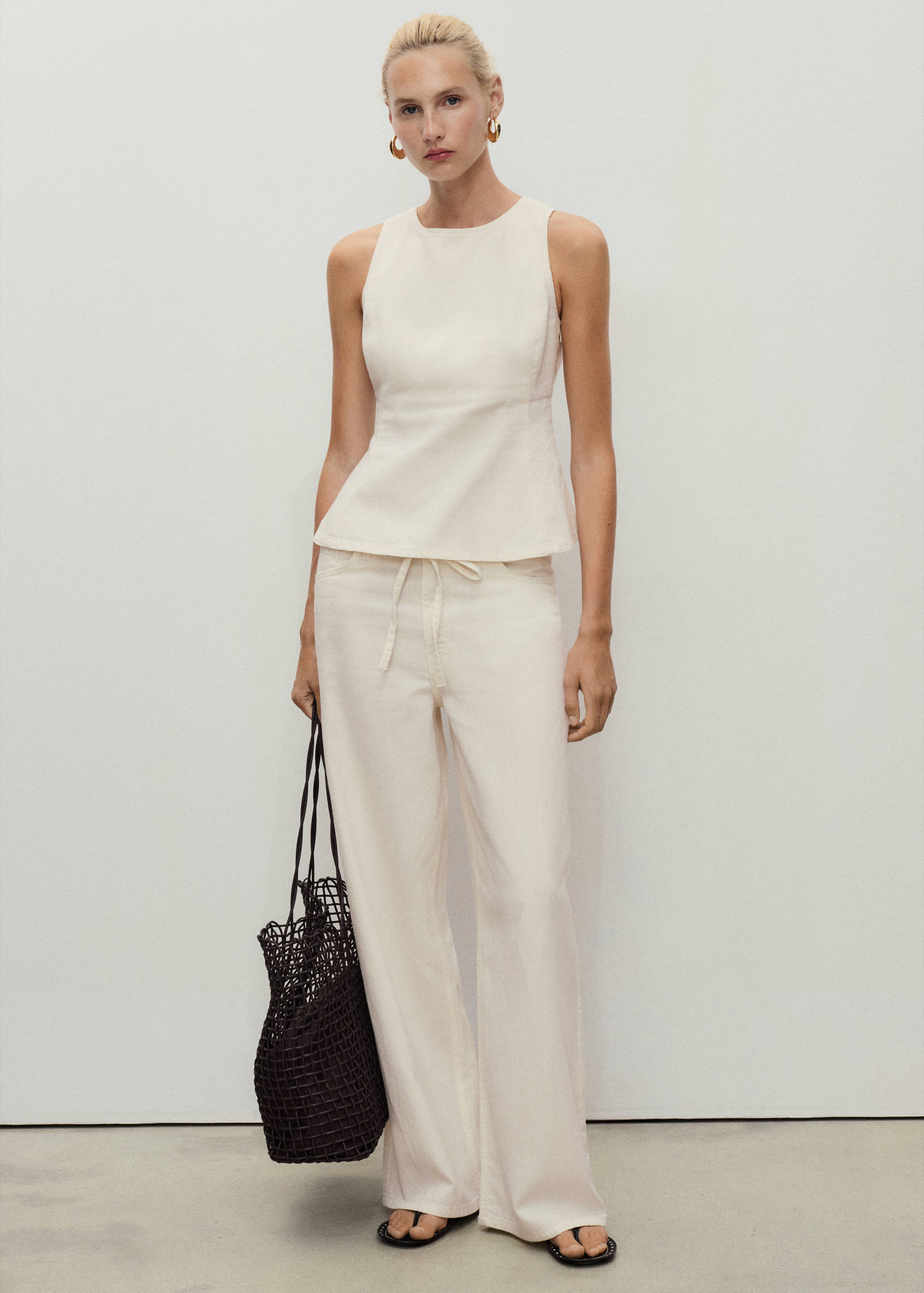 Wide leg denimbyxor med skärp - Allmän bild