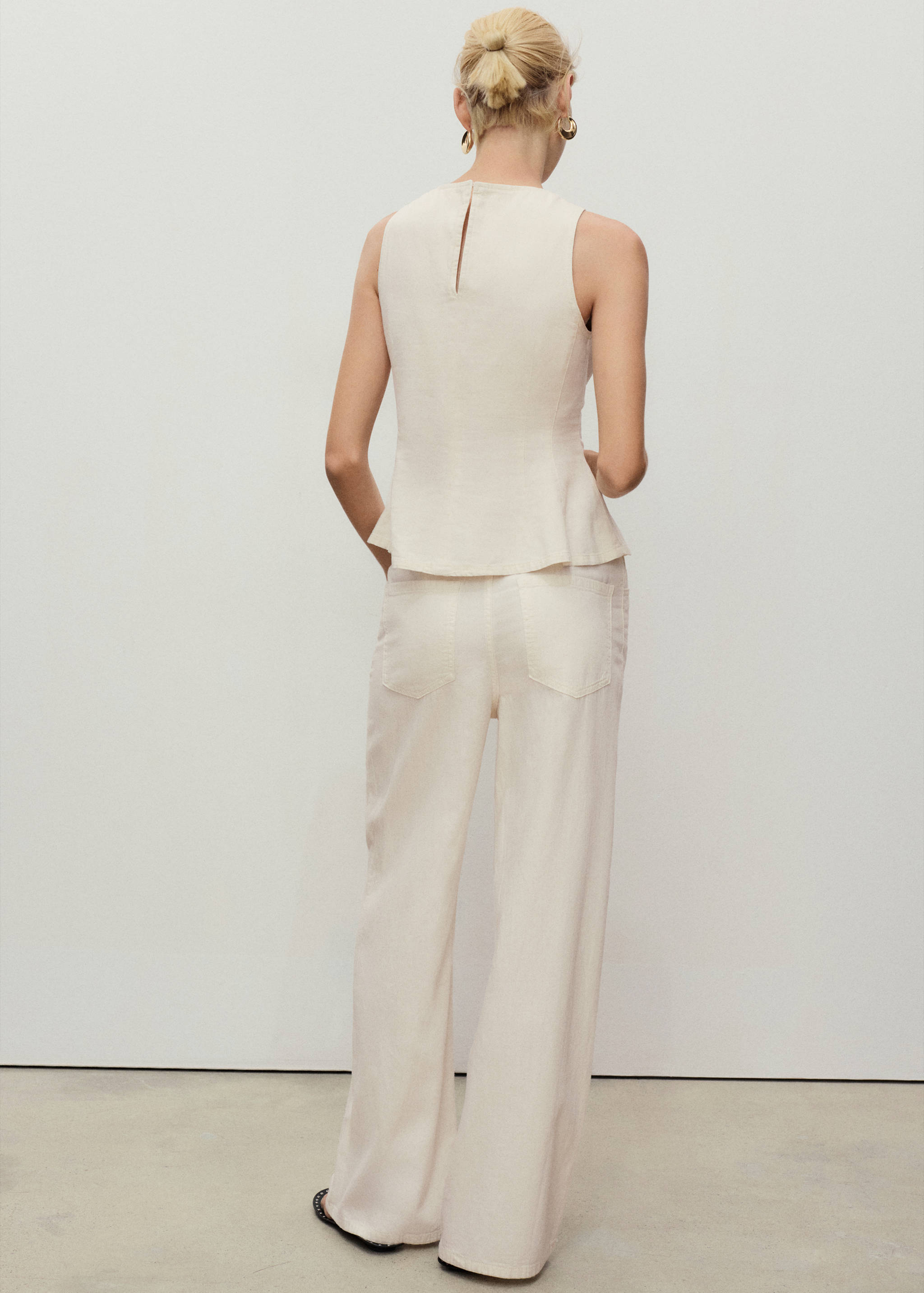 Pantalón denim wide leg cinturón - Reverso del artículo